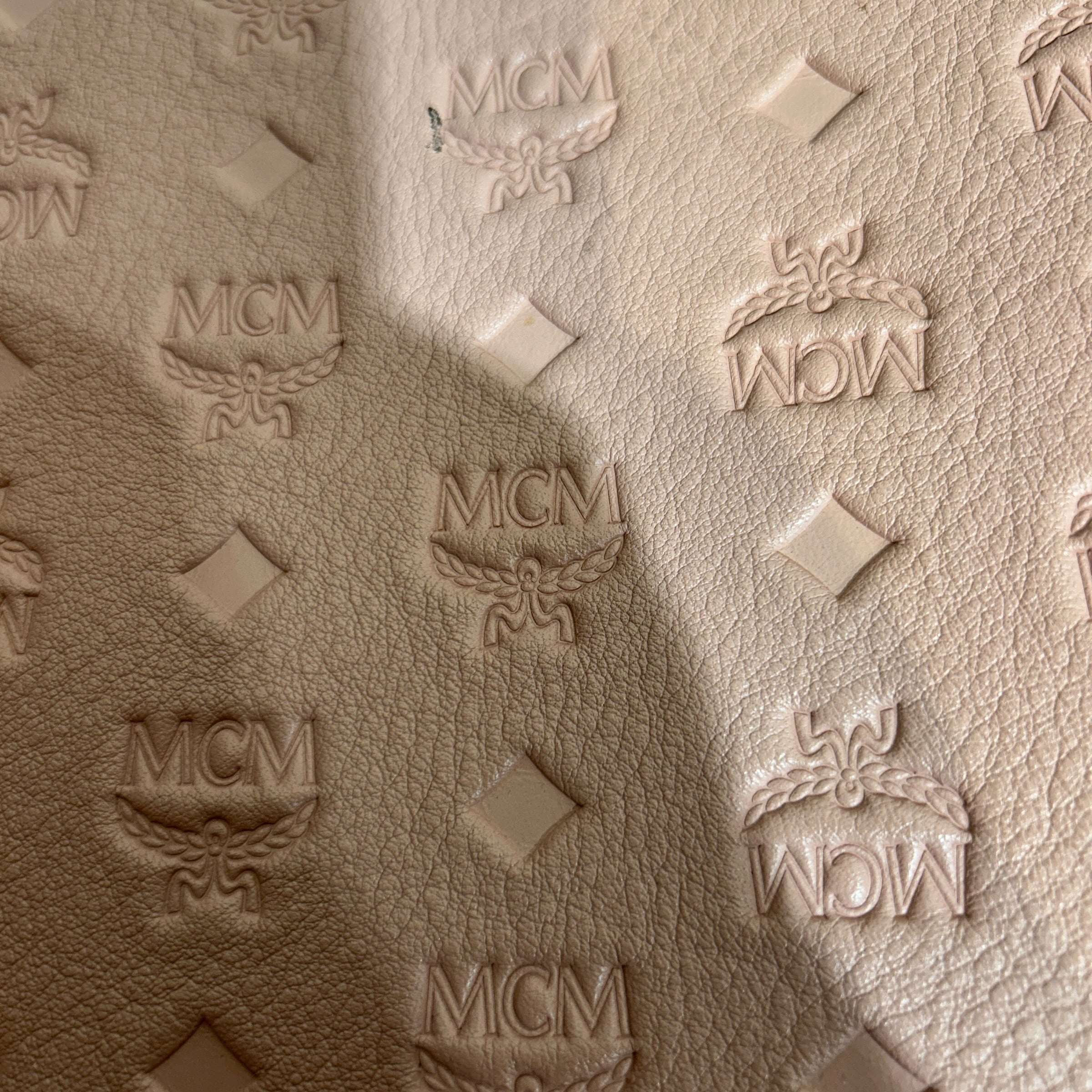 MCM/Bag/Monogram/Leather/PNK/Embossed Leather Visetos Tote view 4