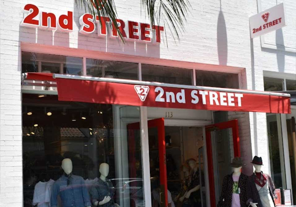 front of 2nd street pasadena