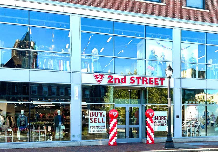 front of 2nd street yale