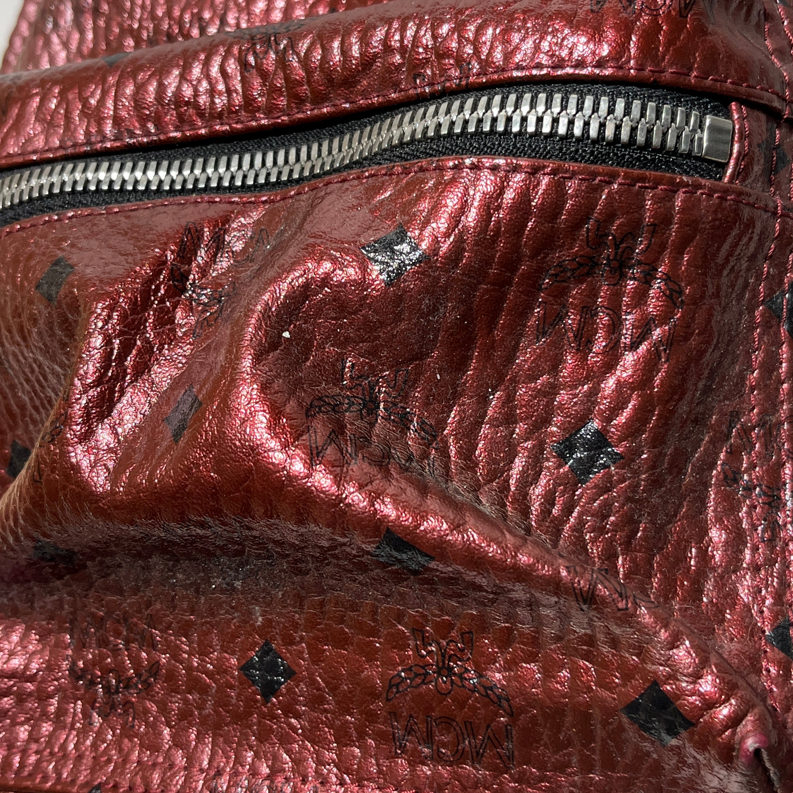 MCM/Backpack/Leather/RED/red medium bckpck view 9