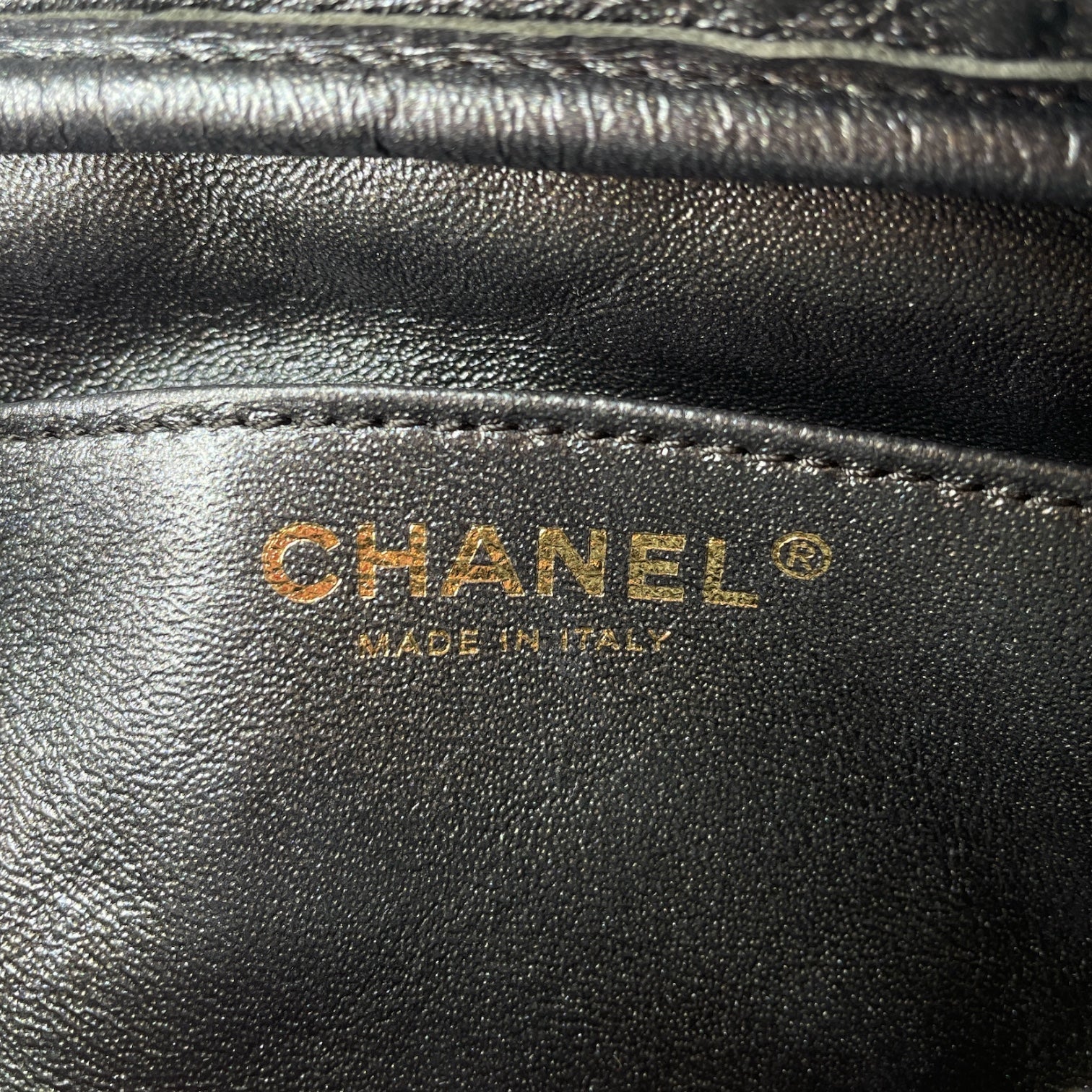 CHANEL/Bag/Leather/BLK/CAMERA SHOULDER DIAMOND STITCH view 3