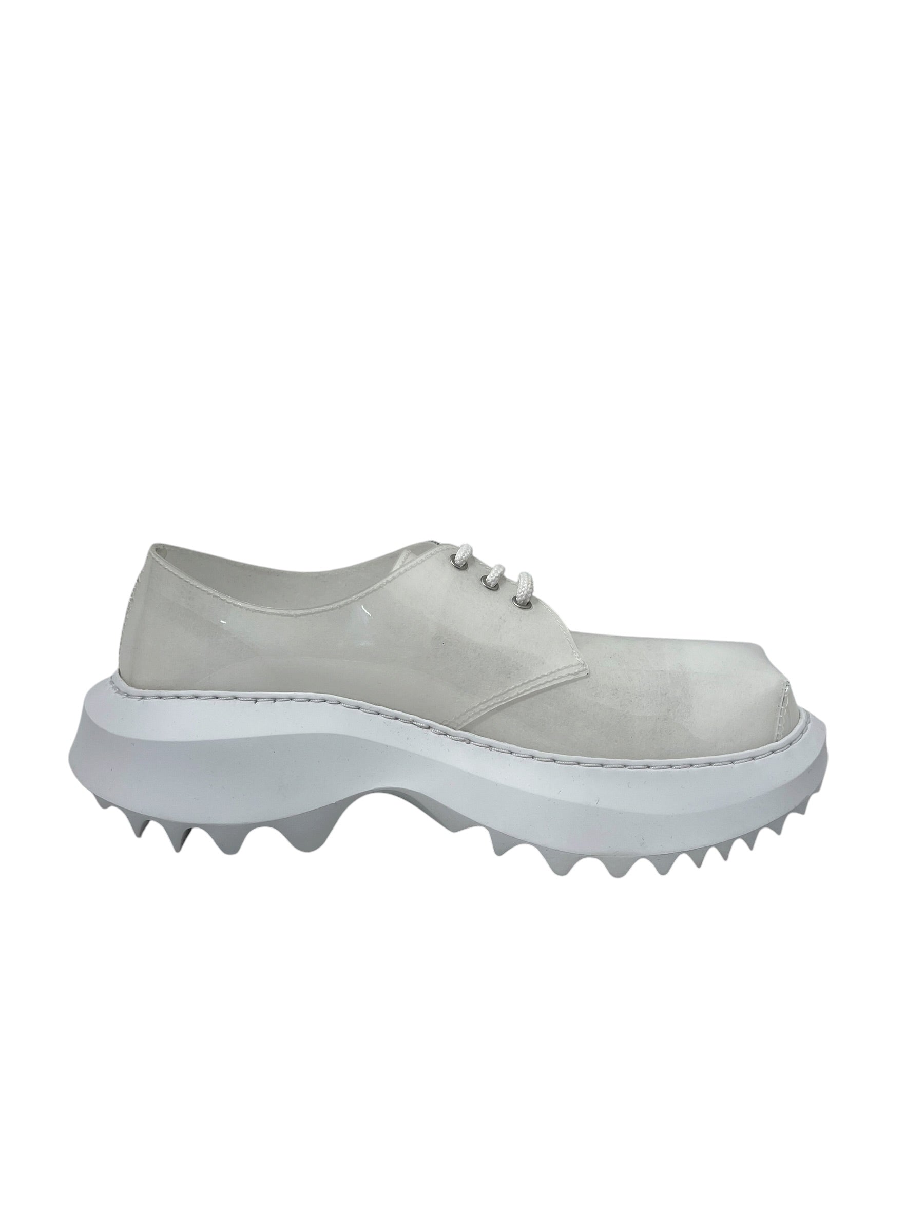 PHILEO/COMME des GARCONS/Low-Sneakers/EU 39/WHT/lacwe up silver hole view 4