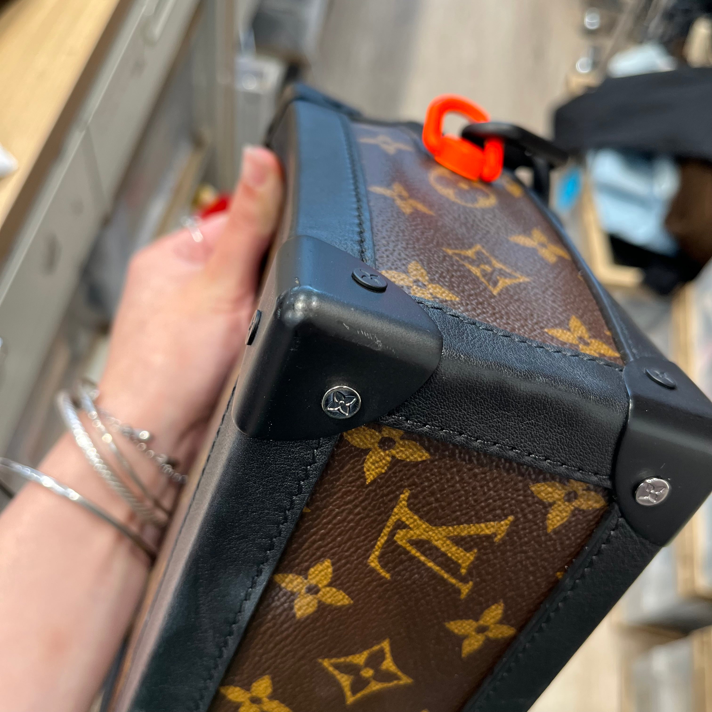LOUIS VUITTON/Cross Body Bag/Monogram/Leather/BRW/SOLAR RAY SOFT TRUNK view 11