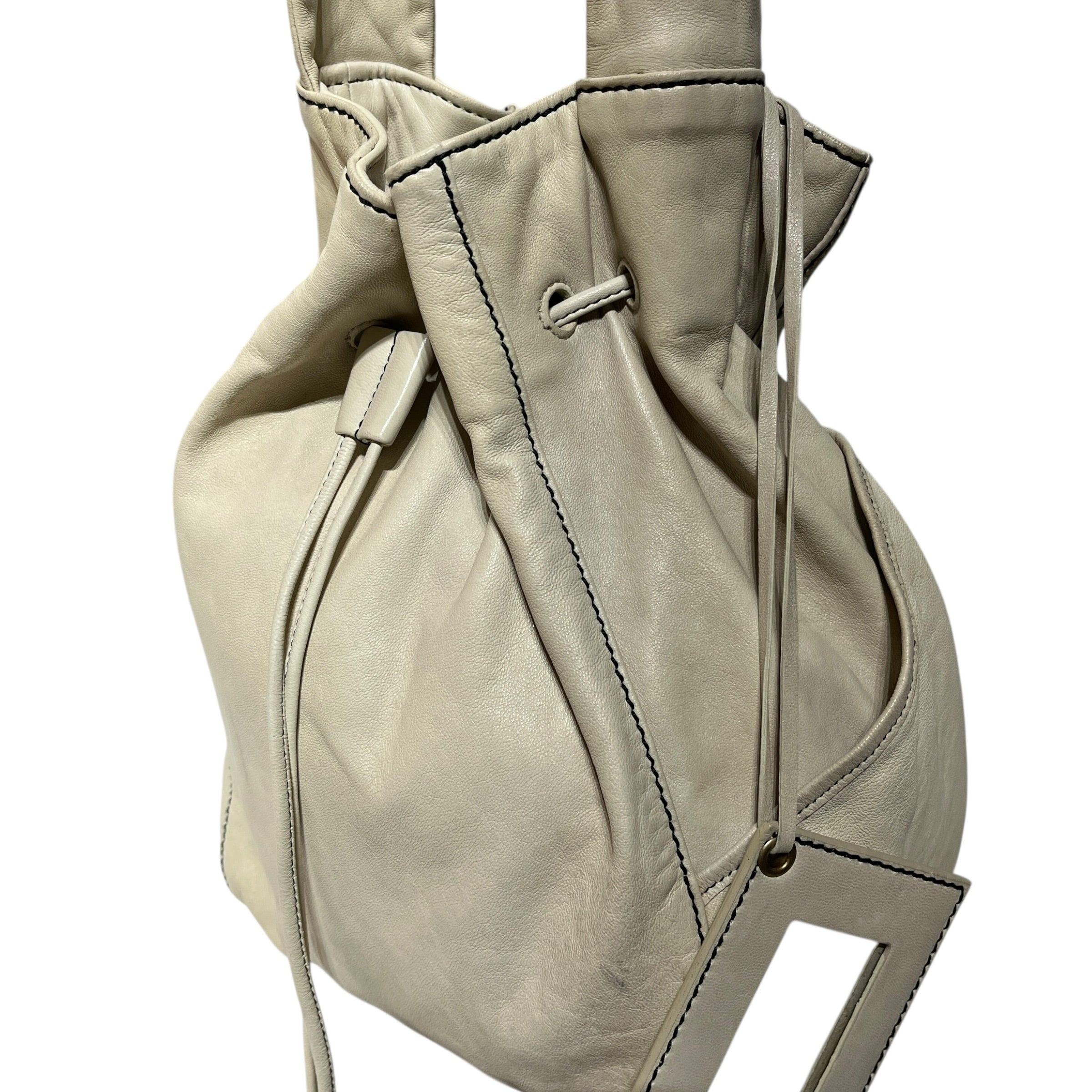BALENCIAGA/Cross Body Bag/Leather/WHT/drawstring view 6