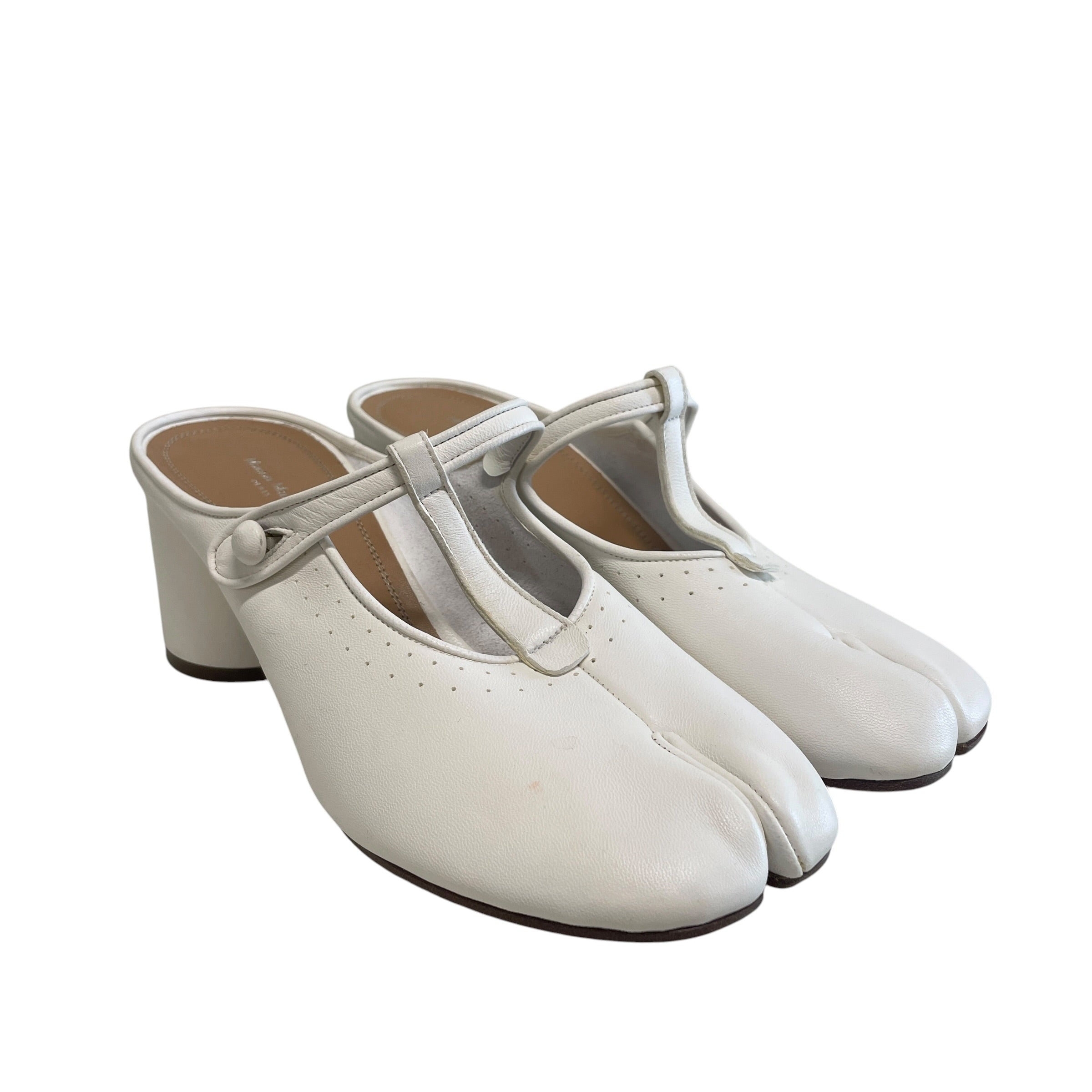 Maison Margiela/Heels/EU 39.5/Leather/WHT/Ankle Strap/TABI NO BACK HEEL view 1