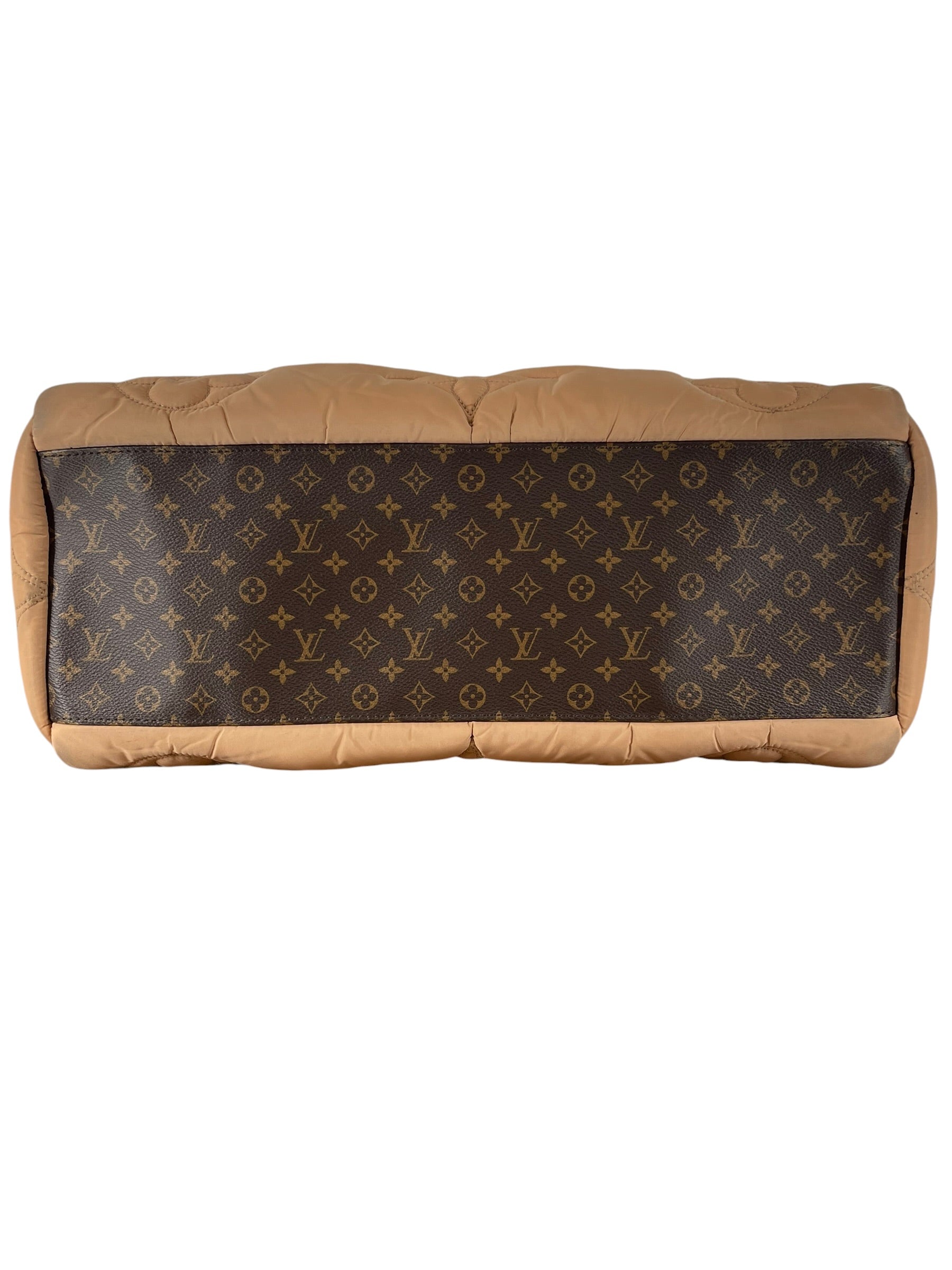 LOUIS VUITTON/Bag/Monogram/BEG/LOUIS PUFFER TOTE view 6