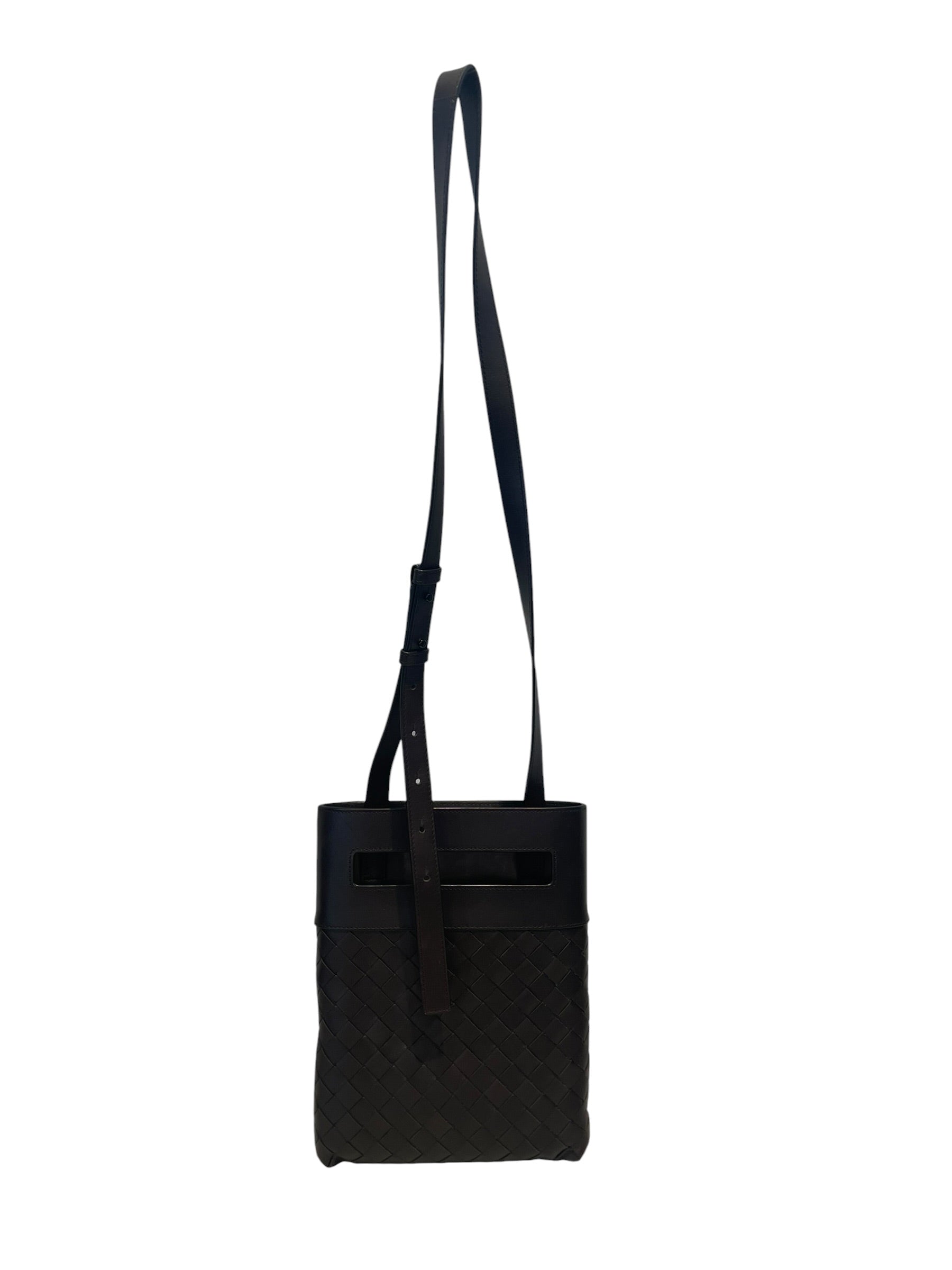 BOTTEGA VENETA/Cross Body Bag/Leather/BLK/Slot Messenger Intrecciato view 1