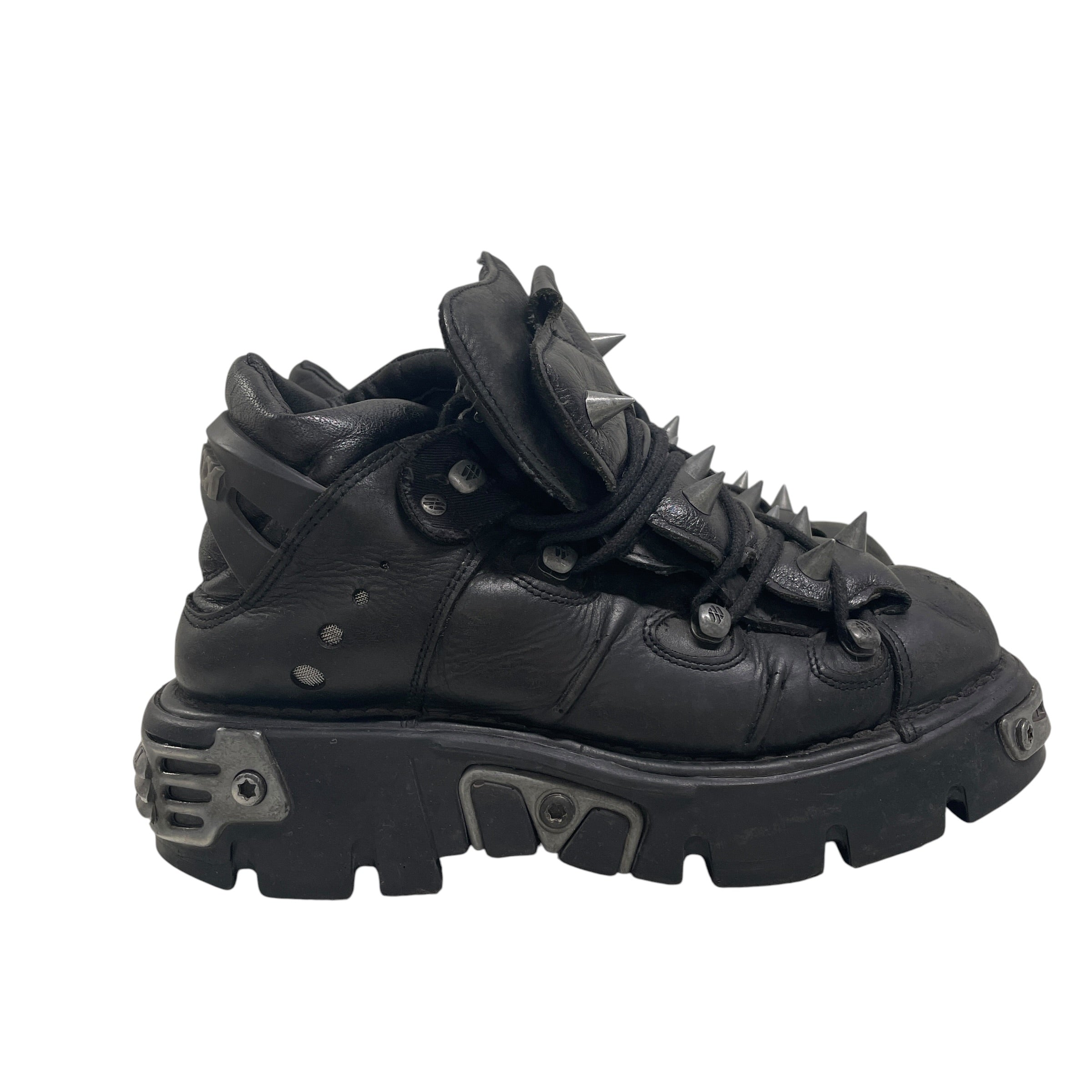 NEW ROCK/Low-Sneakers/US 9/Leather/BLK/SPIKES ON FRONT view 2