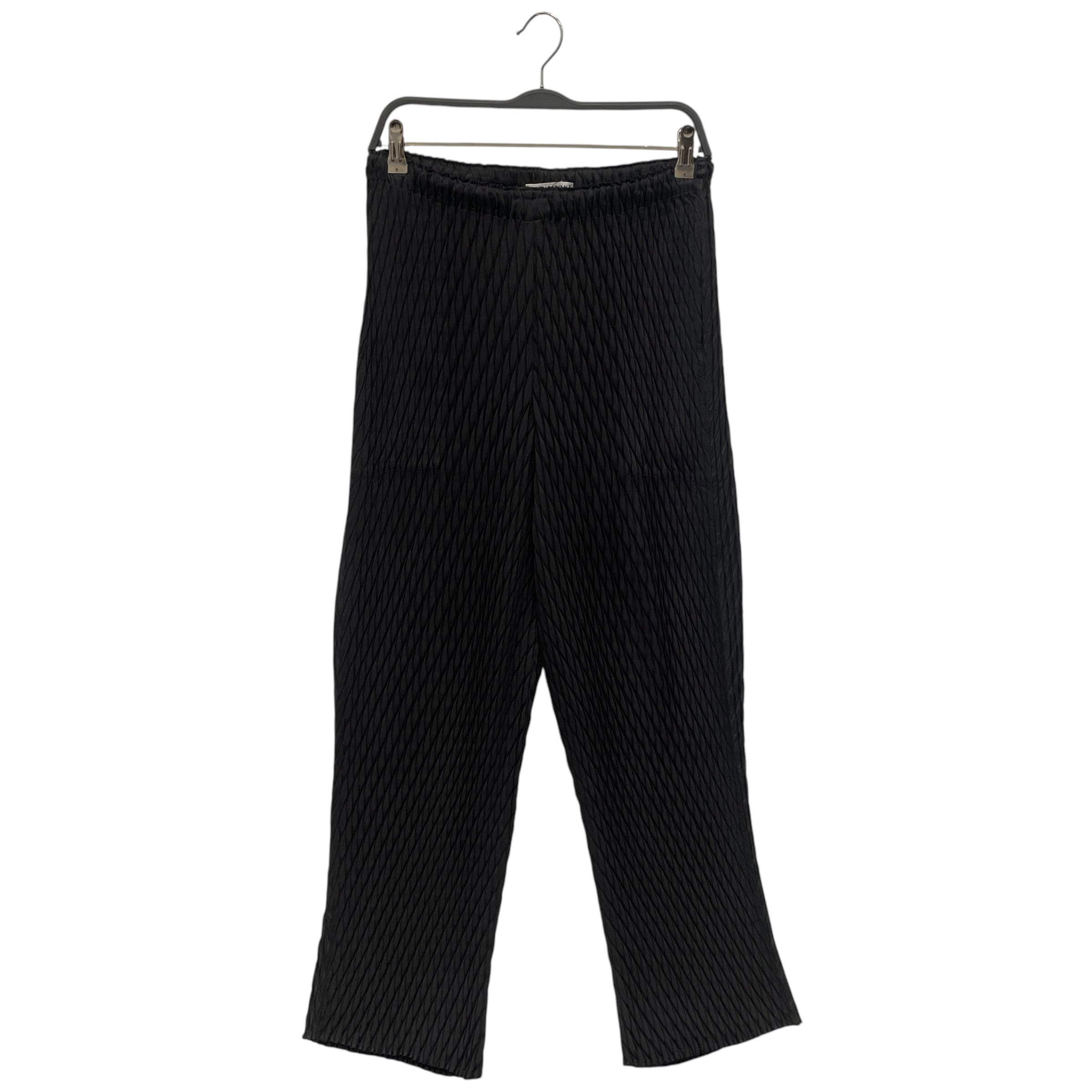 ISSEY MIYAKE/Bottoms/3/Polyester/BLK/DIAMOND PLEAT view 1