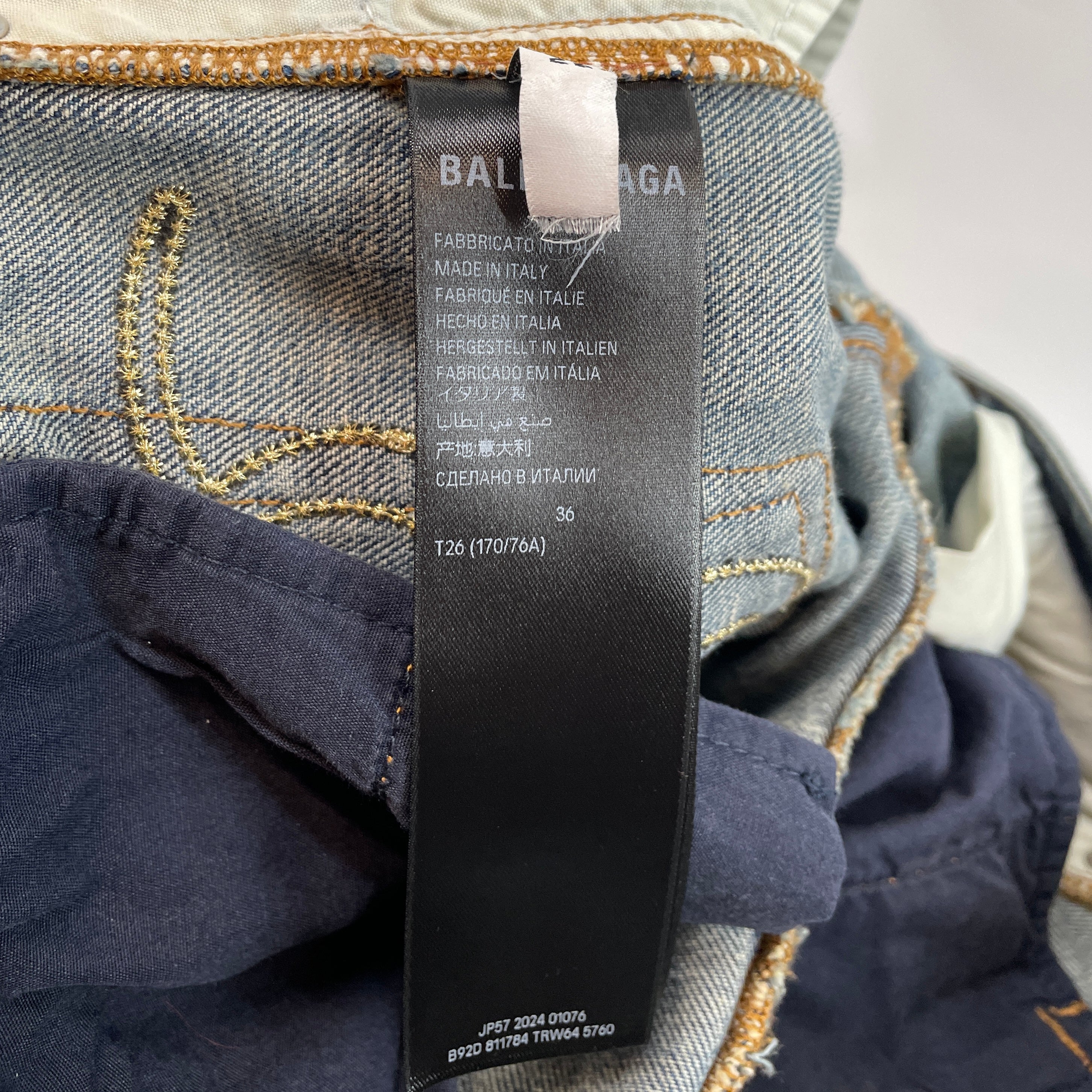 BALENCIAGA/Straight Pants/26/Denim/IDG/2024 BOOTED FADED DENIM WHT view 4