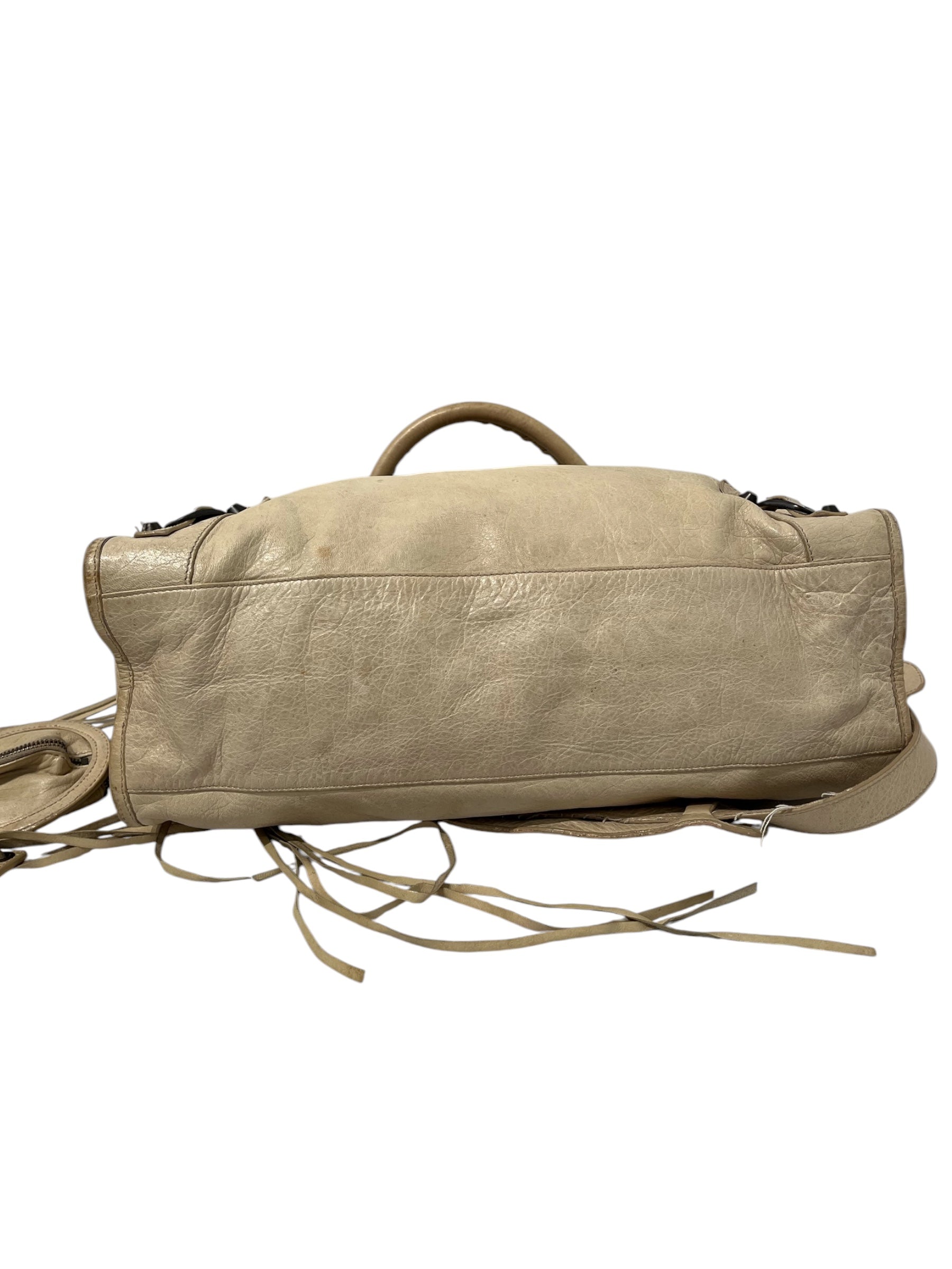 BALENCIAGA/Bag/Leather/CRM/MEDIUM LE CITY BAG CIRCLE SIDE view 4