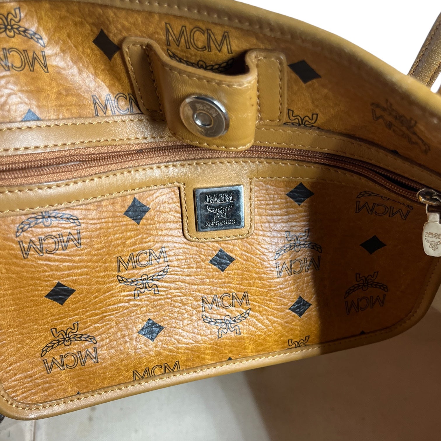 MCM/Tote Bag/Monogram/Leather/CML/COGNAC LIME STRIPE view 5