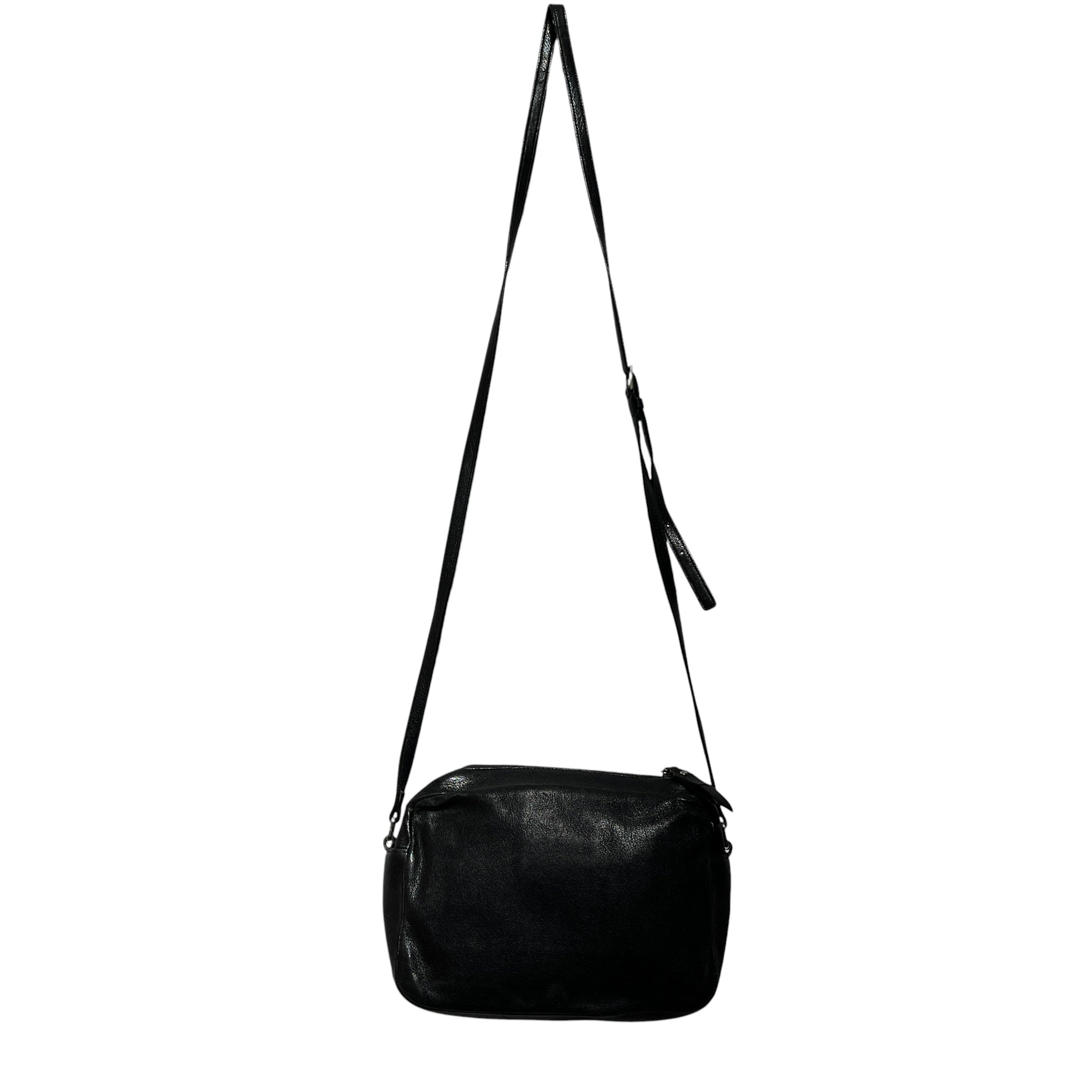 YVES SAINT LAURENT/Cross Body Bag/Leather/BLK/LOU CAMERA BAG view 2