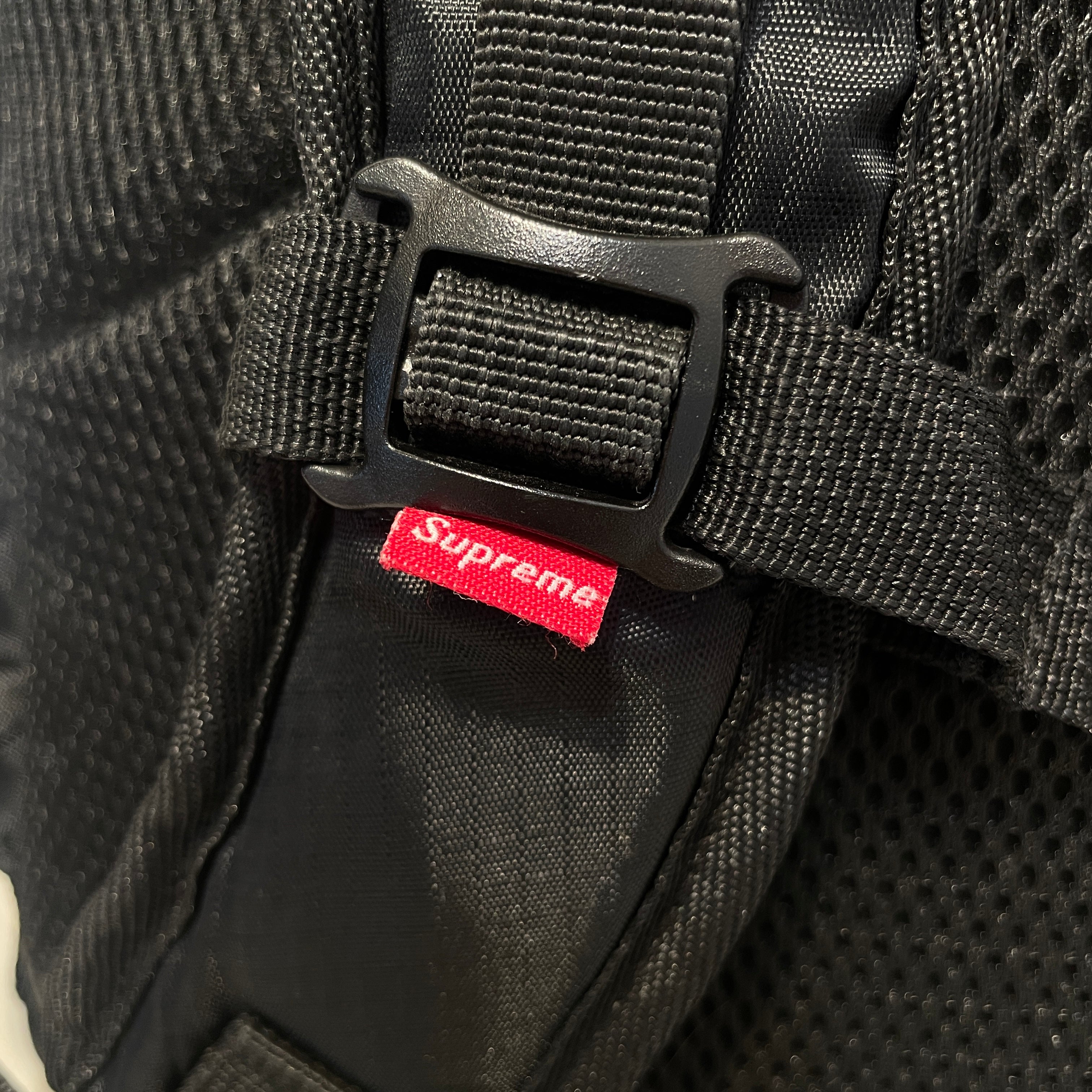 Supreme/Backpack/Graphic/Nylon/BLK/SS17 Vertical Mesh Backpack view 6