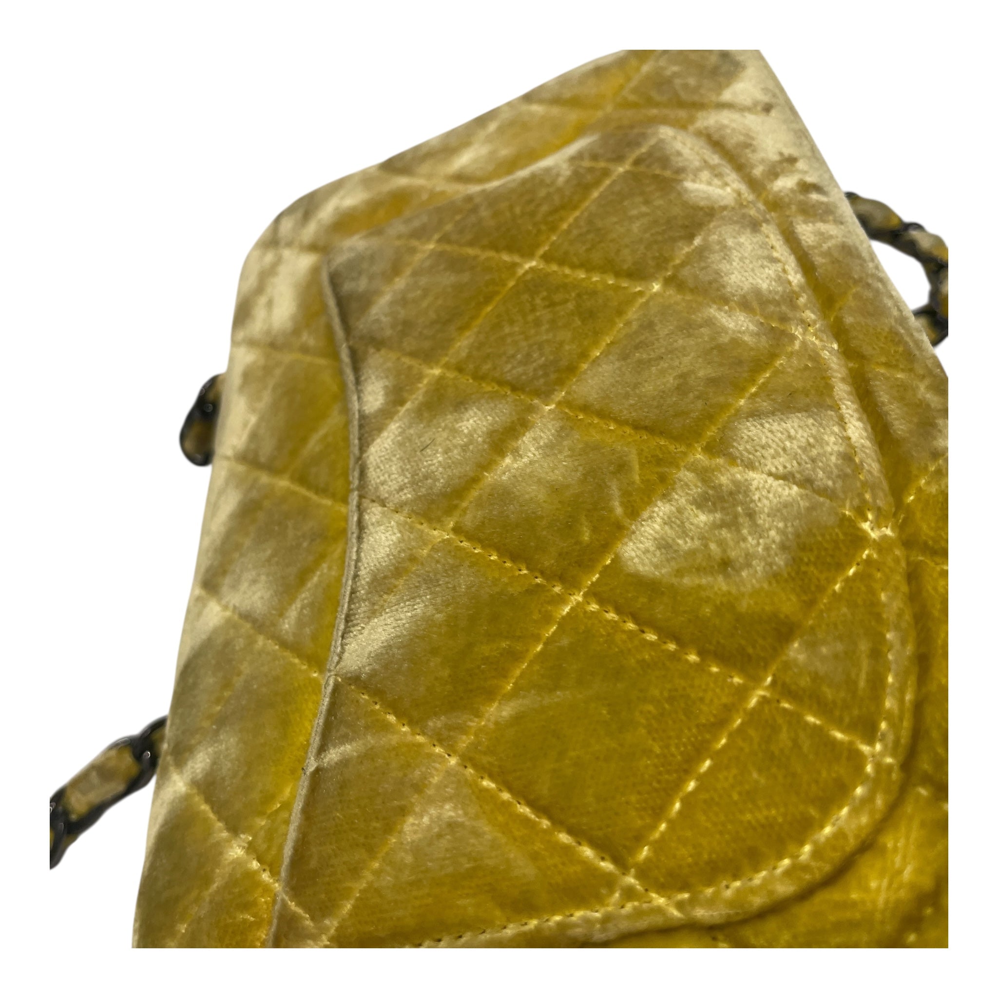 CHANEL/Cross Body Bag/Velour/YEL/VELVET QUILTED CROSSBODY view 4