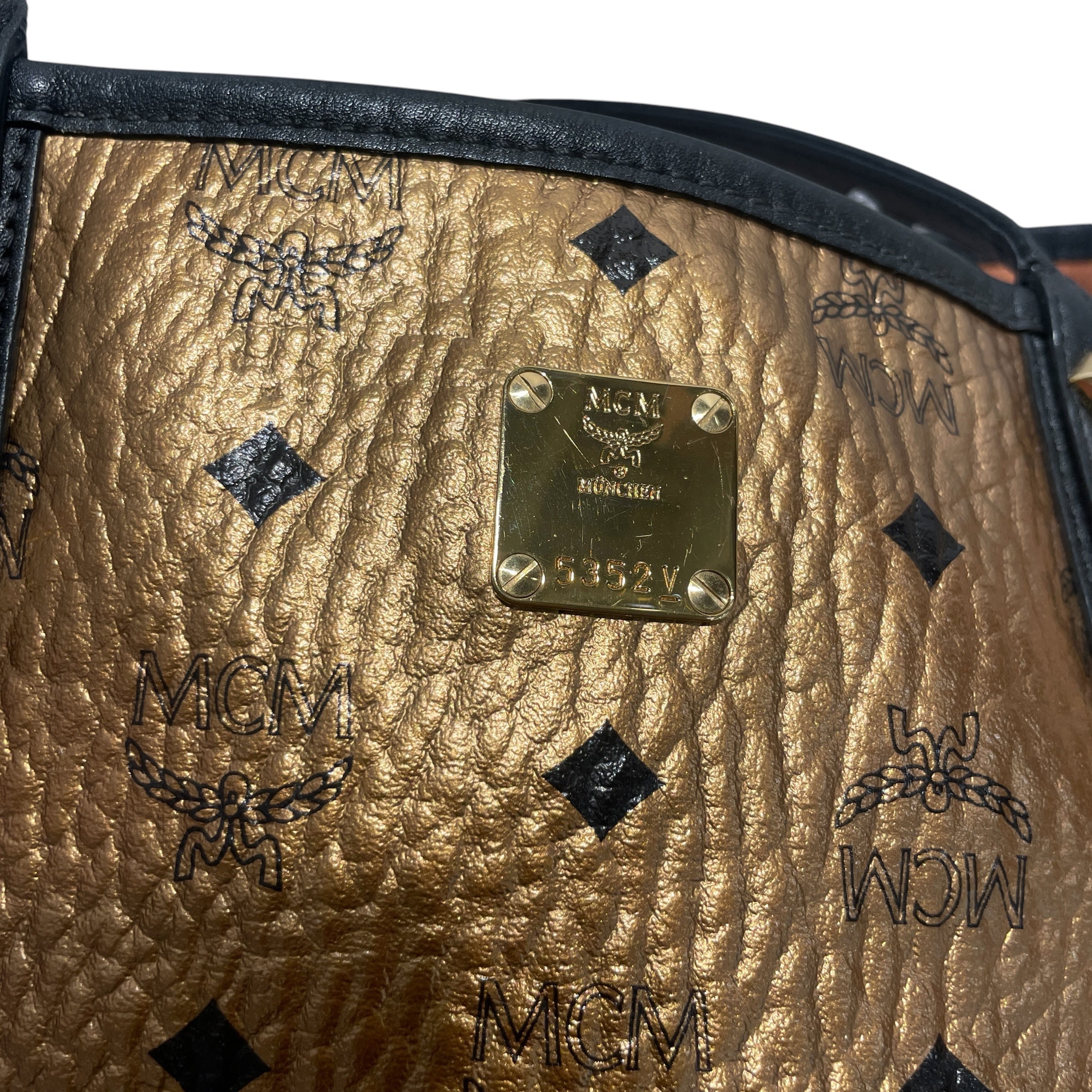 MCM/Tote Bag/Monogram/Leather/GLD/METALLIC VISETOS TOTE GOLD view 4