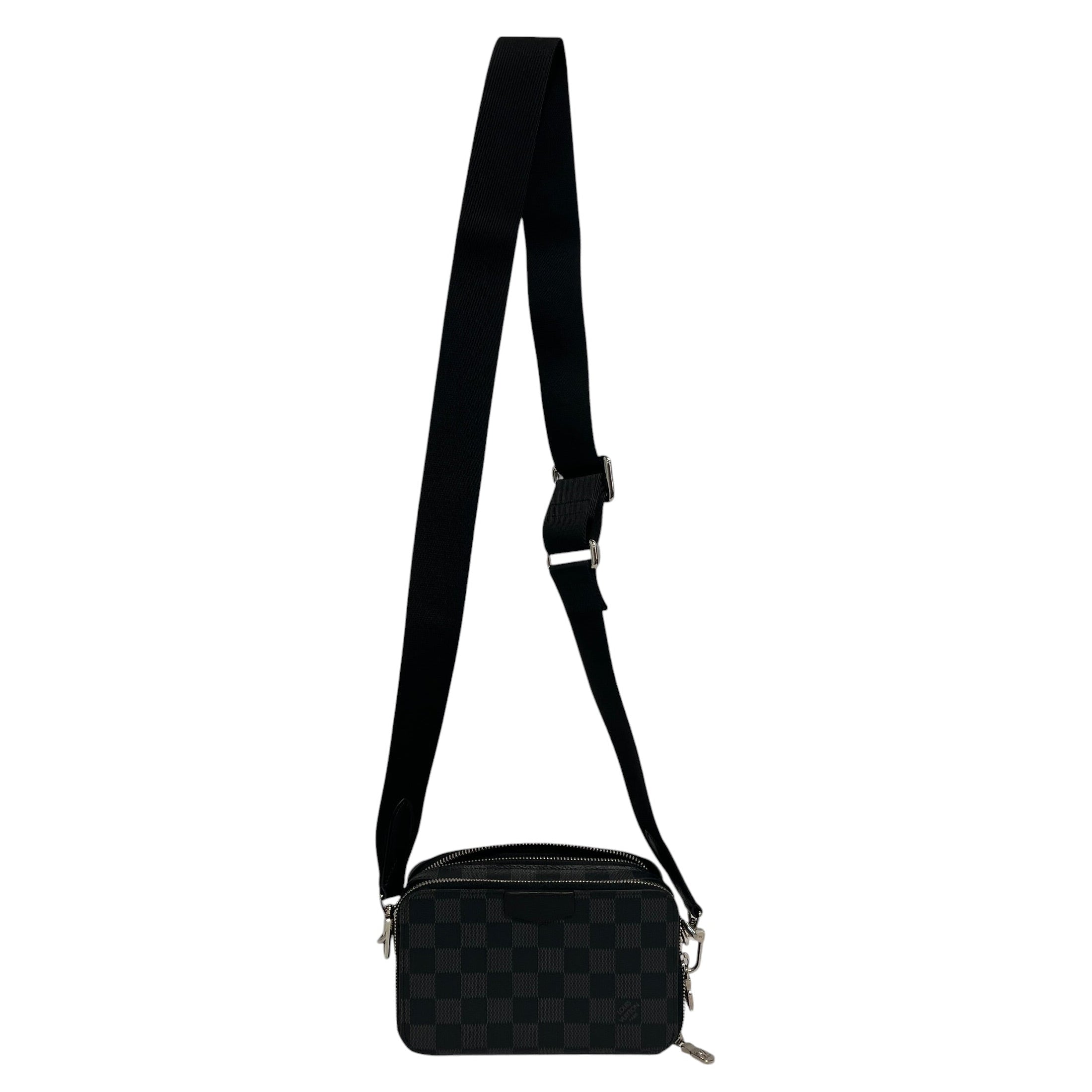 LOUIS VUITTON/Cross Body Bag/Leather/BLK/wearable walet shoulder bag view 1