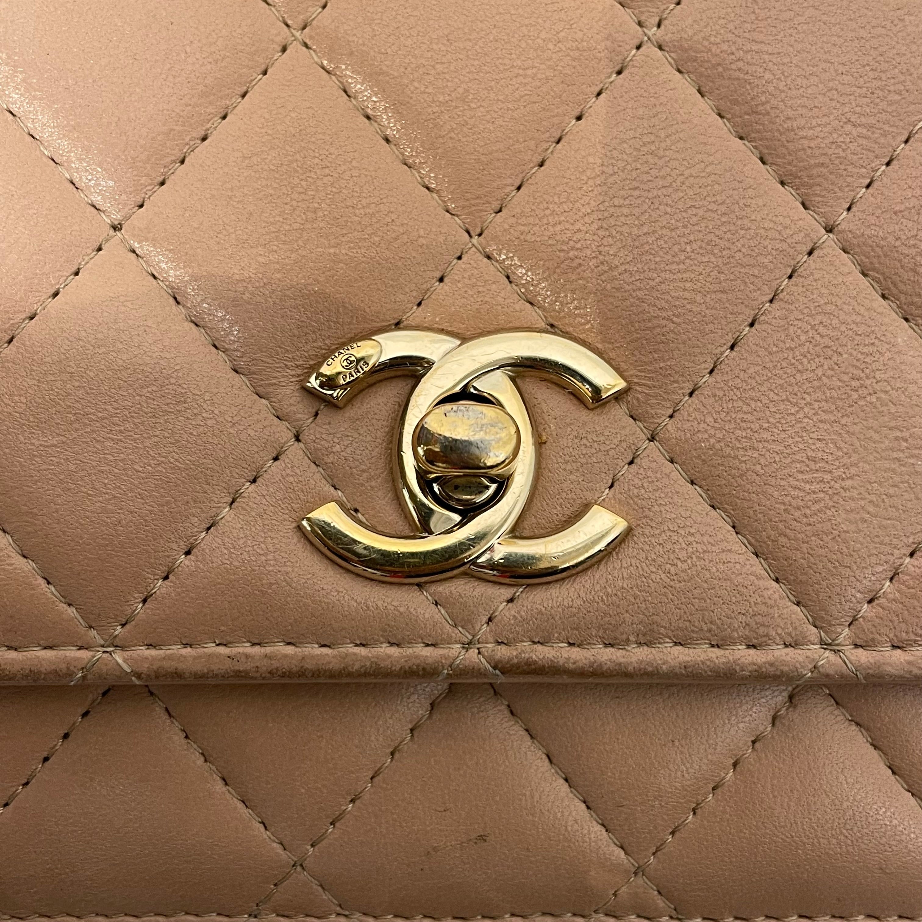 CHANEL/Cross Body Bag/Lambskin/BEG/Trendy CC Quilted view 9