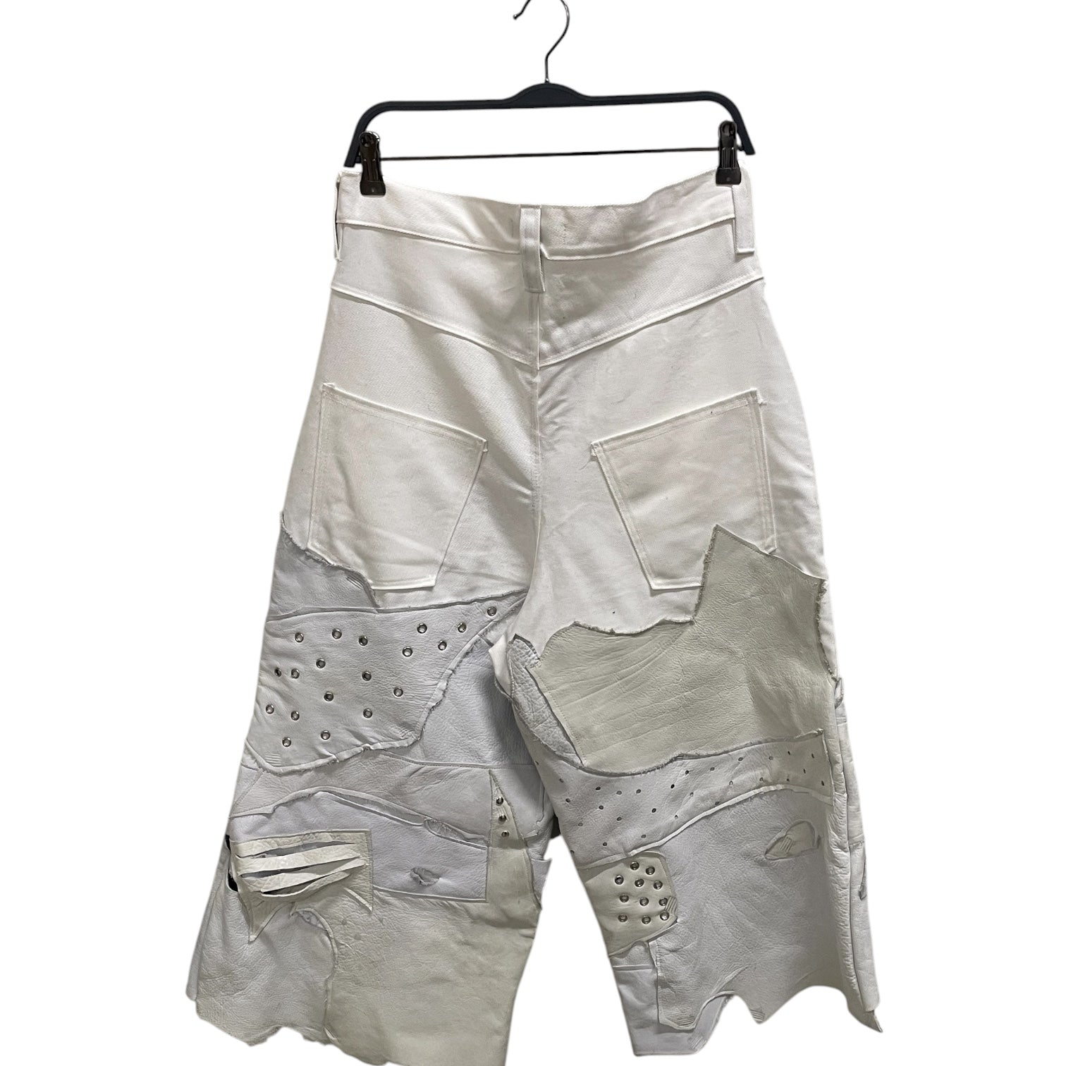 BELACARTES/Shorts/OS/Leather/WHT/AVANT GARDE/FOR UZI view 2