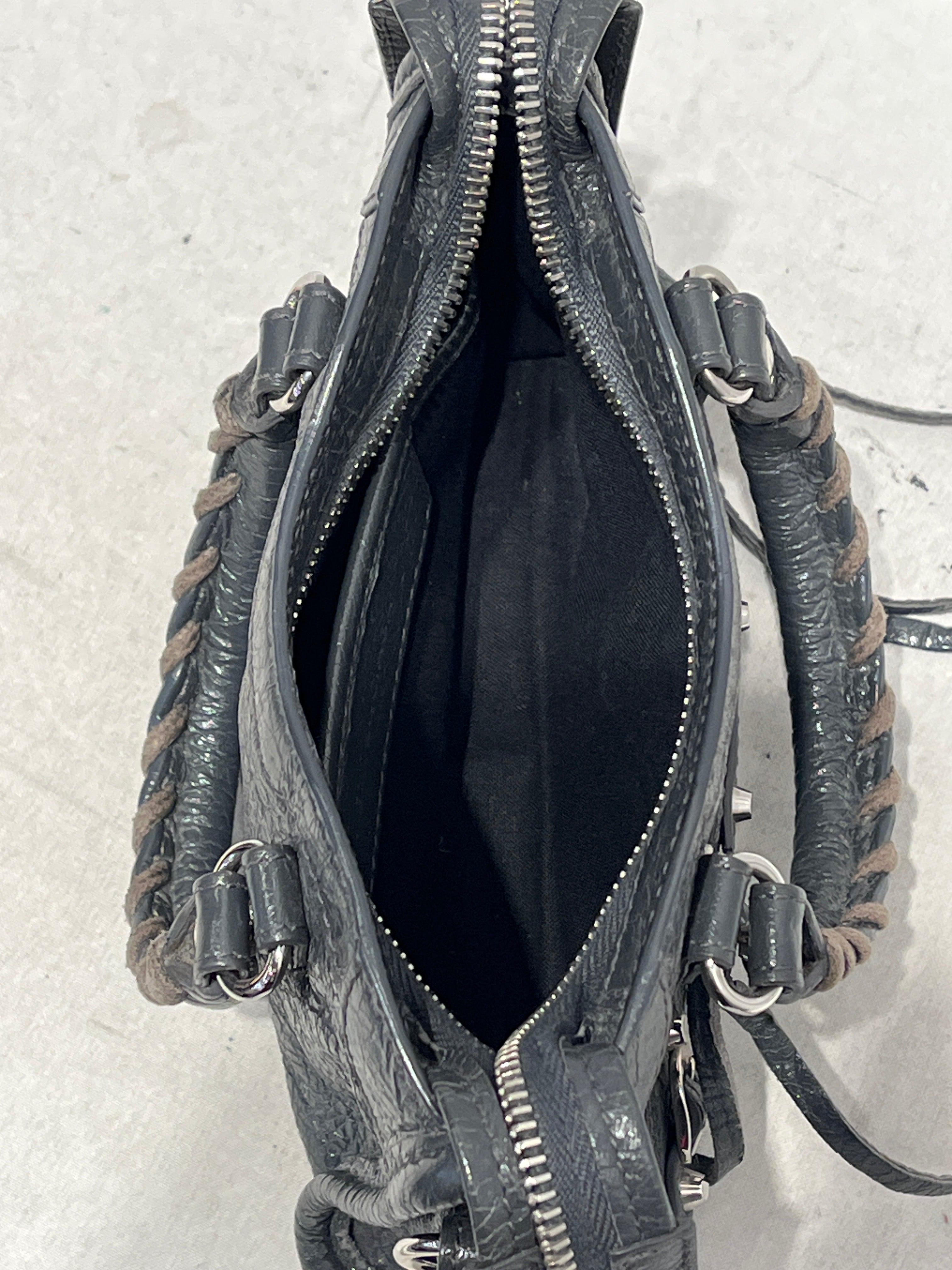 BALENCIAGA/Cross Body Bag/Leather/GRY/Mini city/distressed view 8
