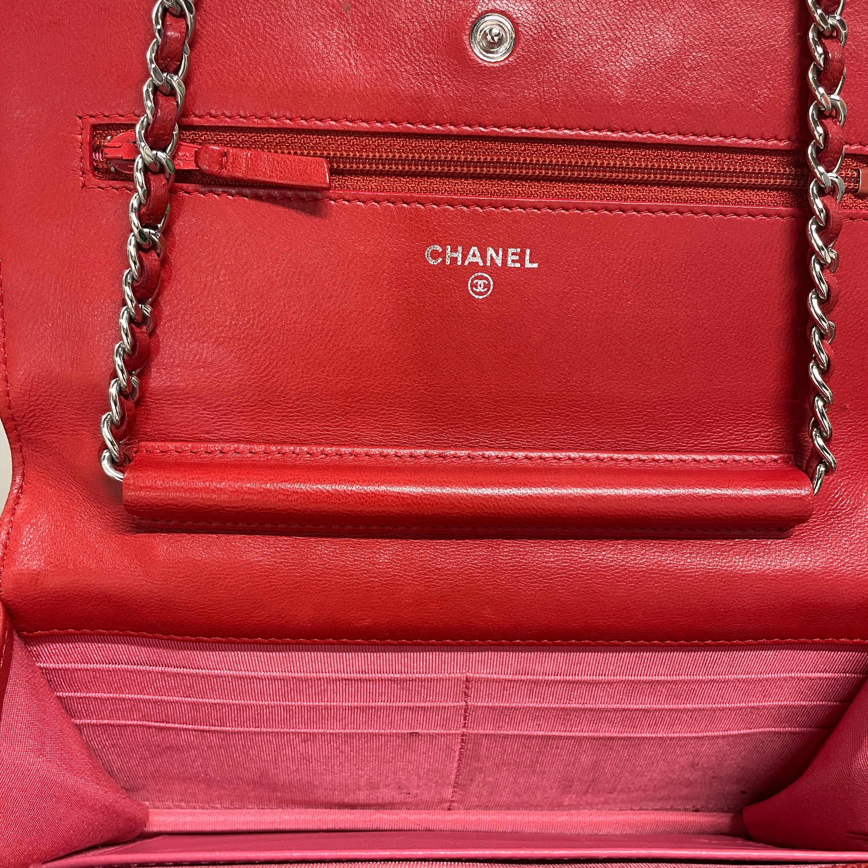 CHANEL/Cross Body Bag/Leather/RED/9gokctw view 7