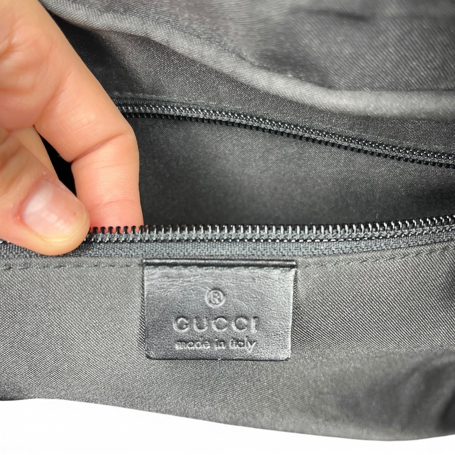 GUCCI/Bag/Monogram/Cotton/BLK/Canvas GG Jackie Shoulder Bag view 4