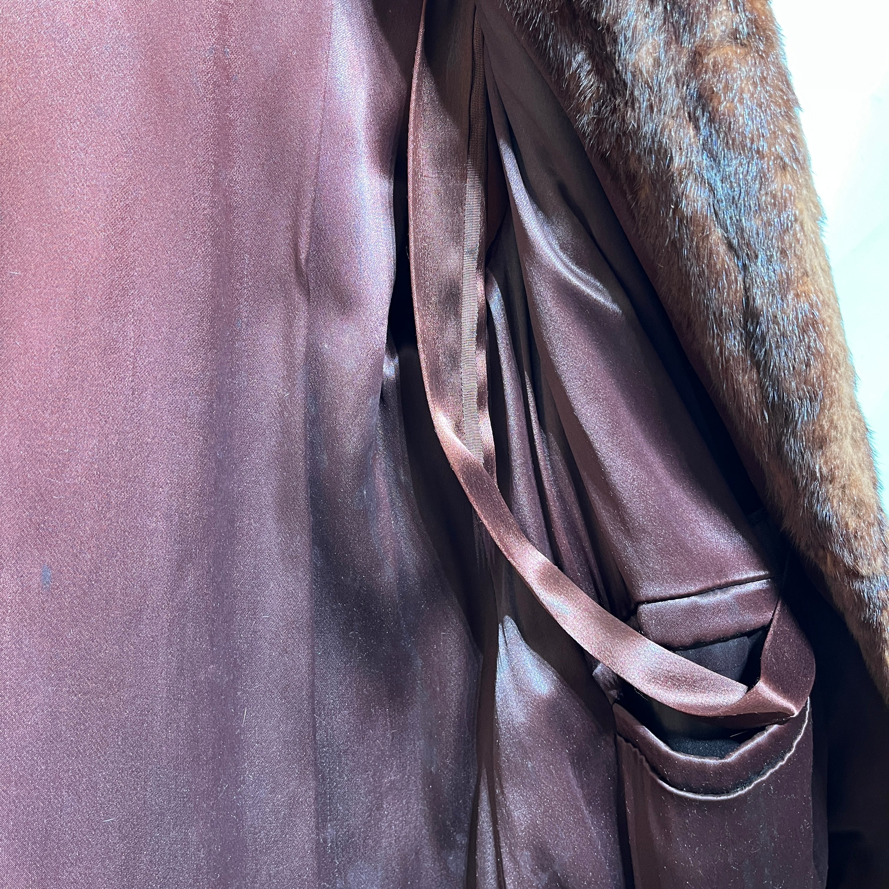 Vintage/Coat/Fur/BRW/Auburn/VerticalPile view 6