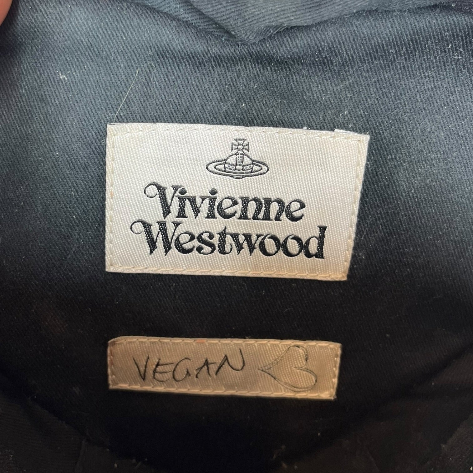 Vivienne Westwood/Backpack/Leather/BLK/heart shaped backpack view 7