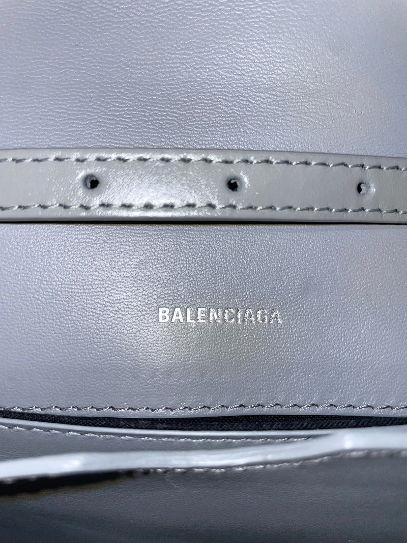 BALENCIAGA/Cross Body Bag/Leather/GRY/B Logo Crossbody