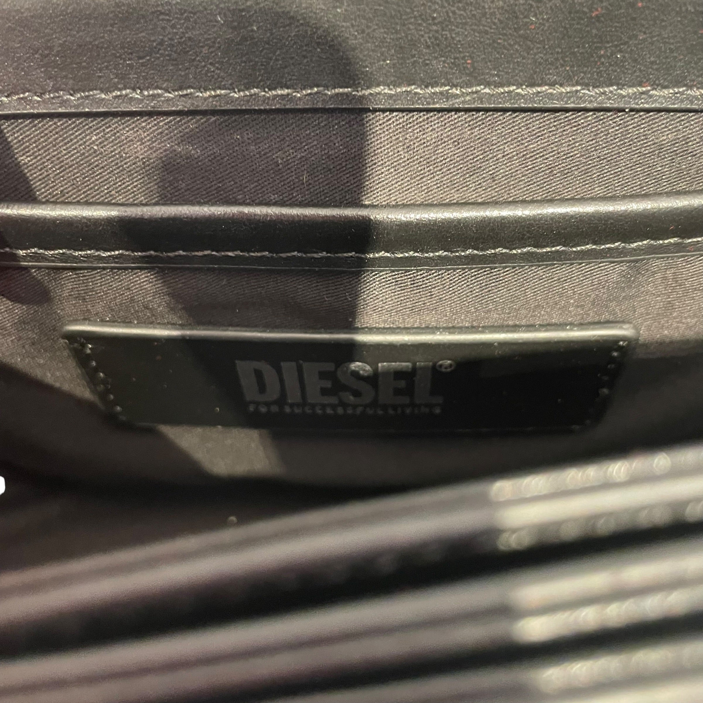 DIESEL/Bag/Leather/BLK/Diesel 1DR Shoulder Bag view 2