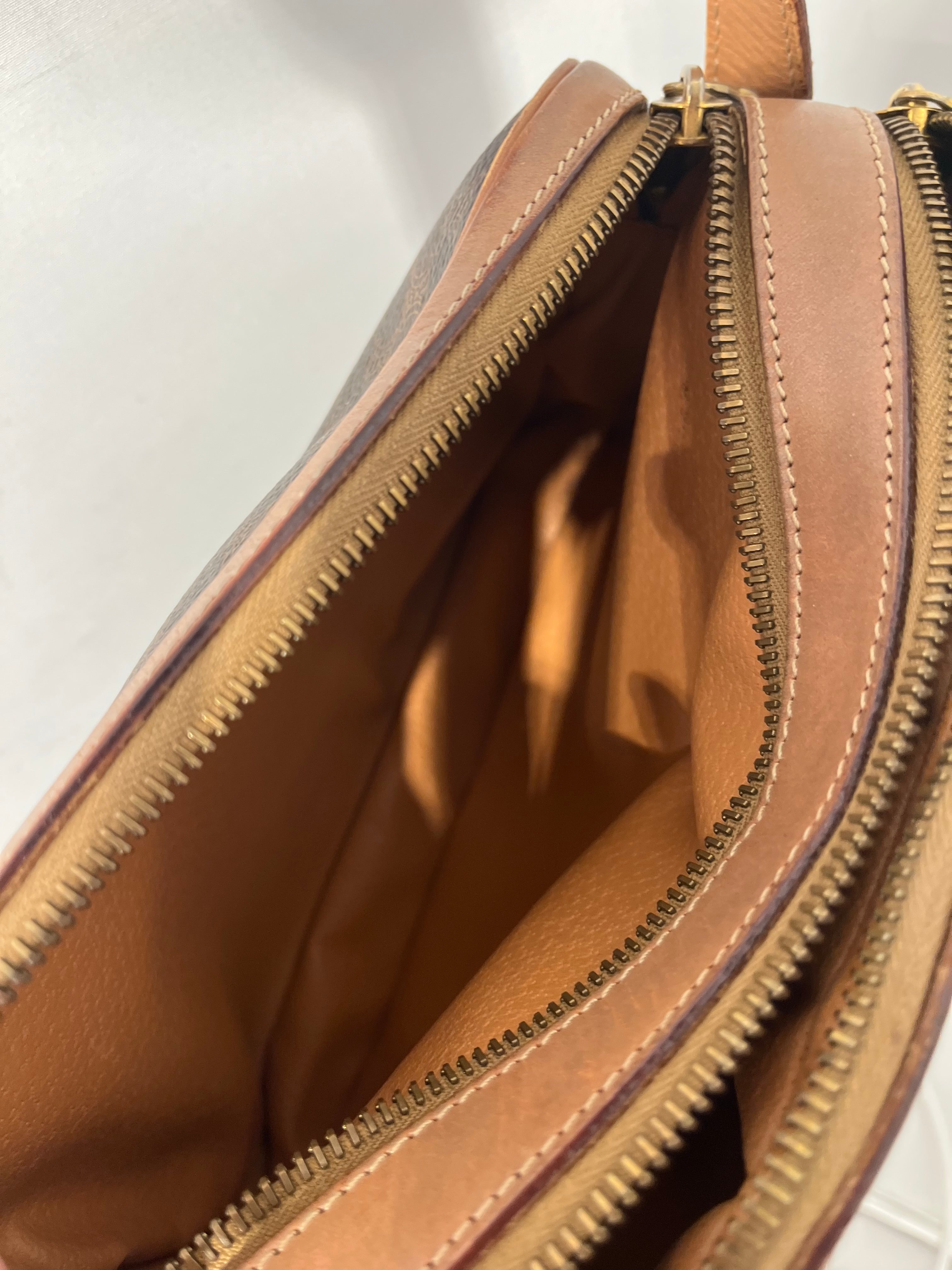 CELINE/Cross Body Bag/Brown/Leather/ view 5