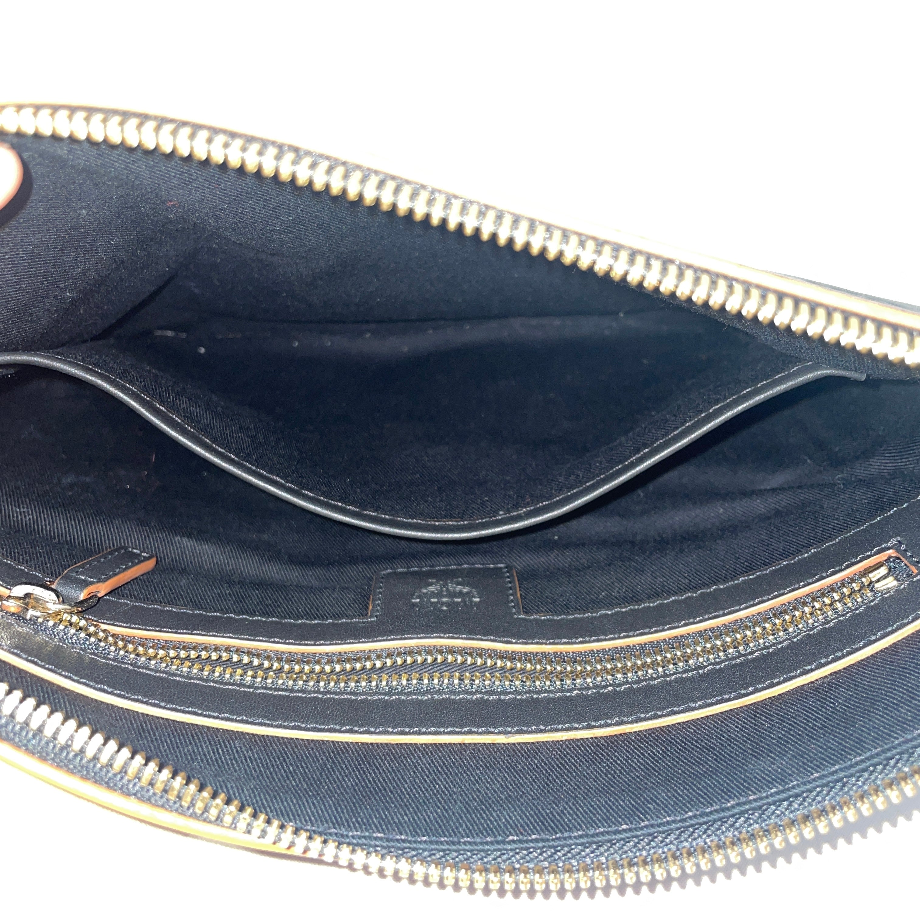 MCM/Cross Body Bag/Monogram/Leather/BLK/Embossed view 7