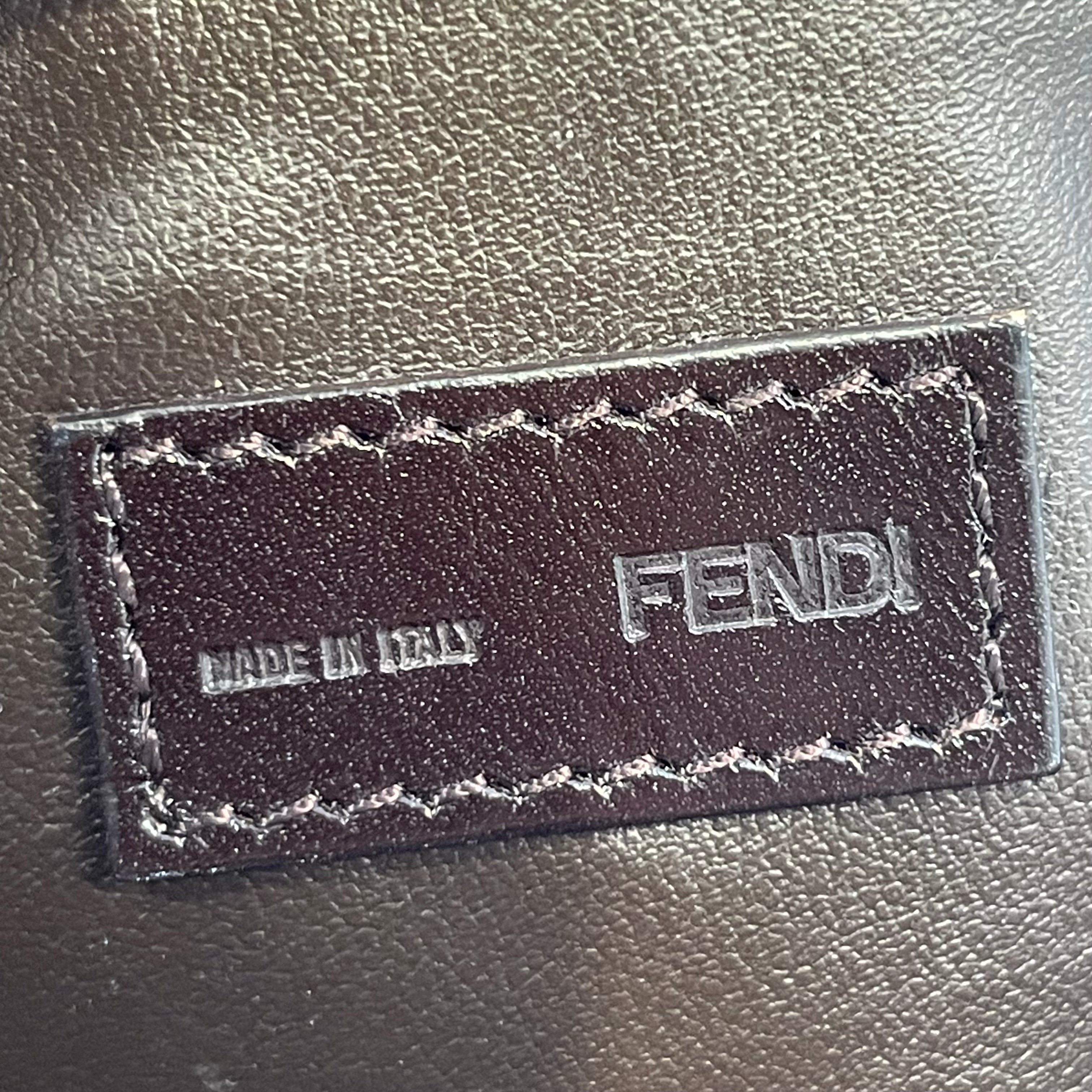 FENDI/Pouch/Monogram/Leather/RED/gld hard/7n0074-yg1-129-2384 view 4