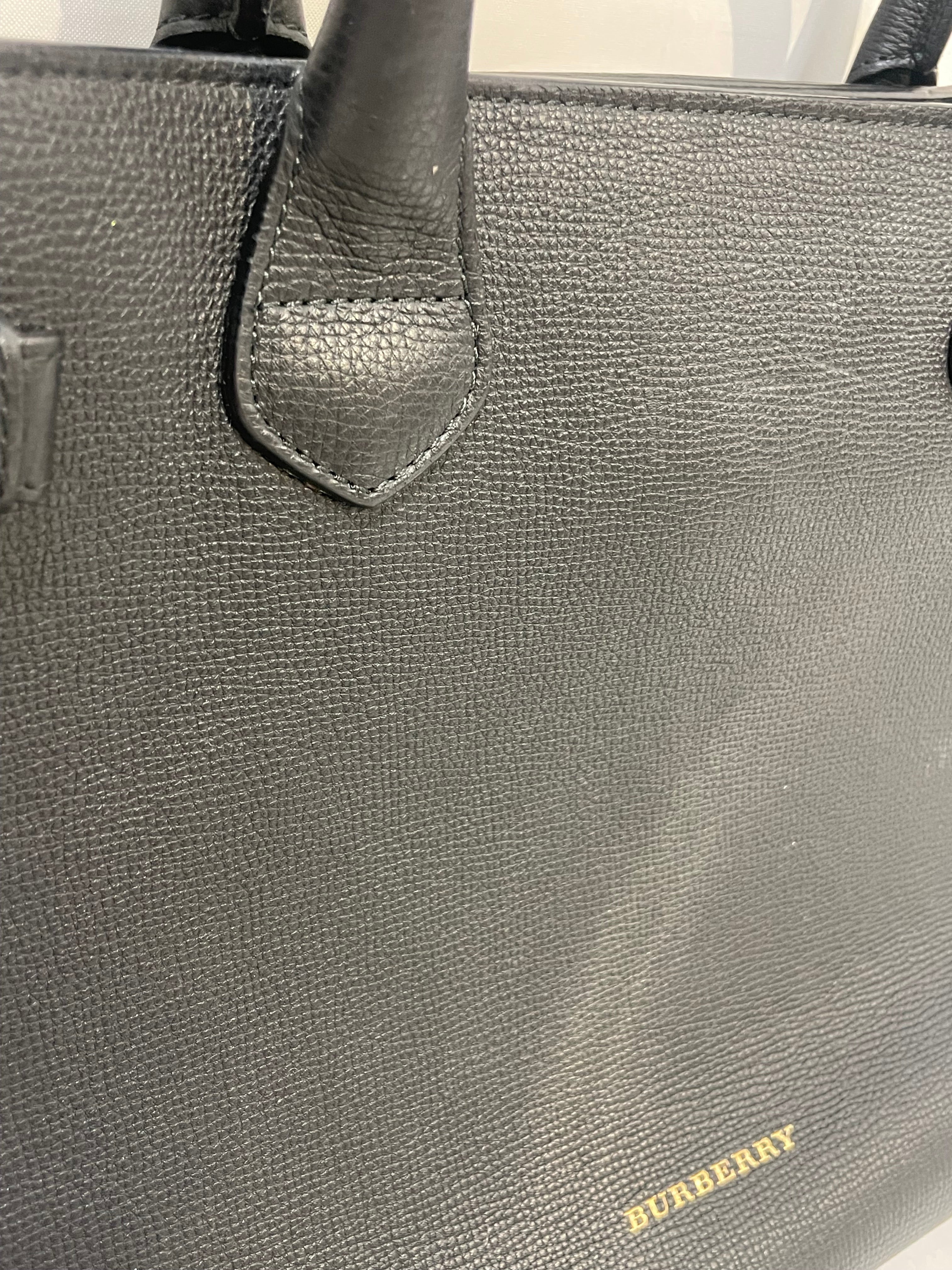 BURBERRY/Hand Bag/Leather/BLK/banner check sides view 6
