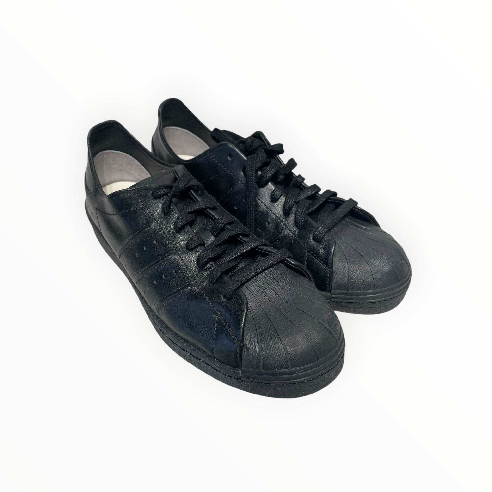 Y-3/Low-Sneakers/US 8/Leather/BLK/black supertars view 1