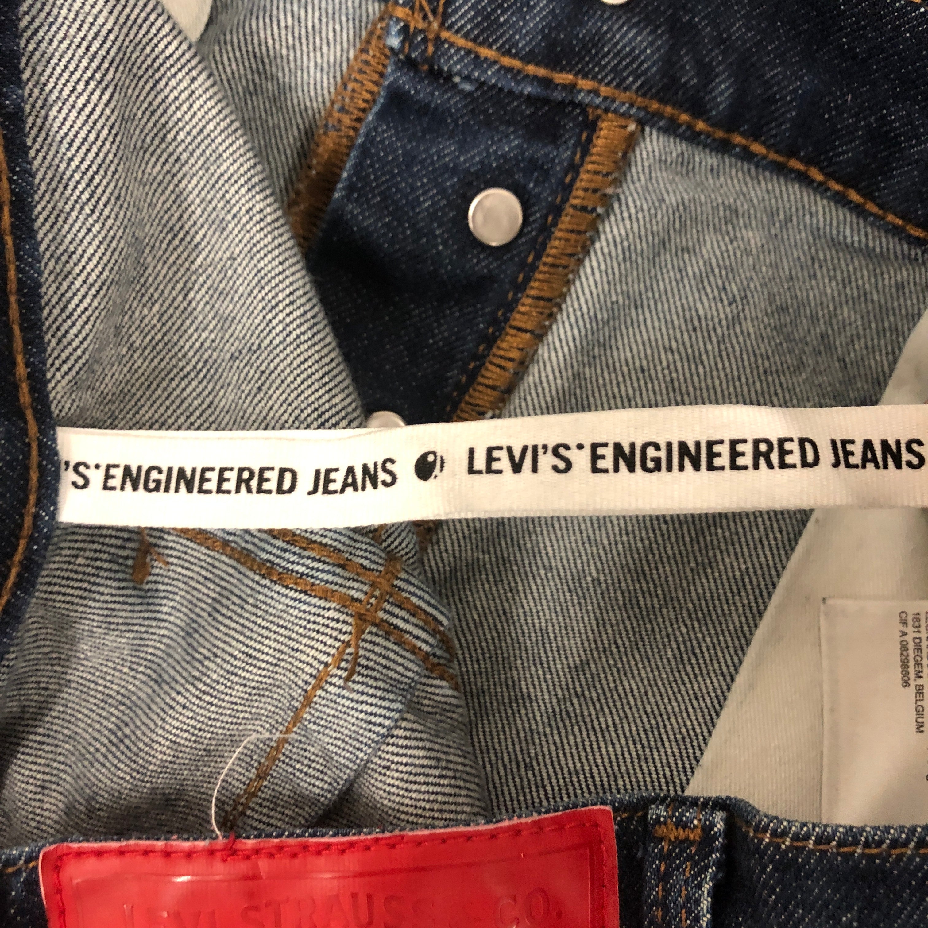 Levi's Engineered Jeans/Sarouel Pants/38/Cotton/IDG/Button Fly/Stripe/Lot LEJ yellow/white striping view 3