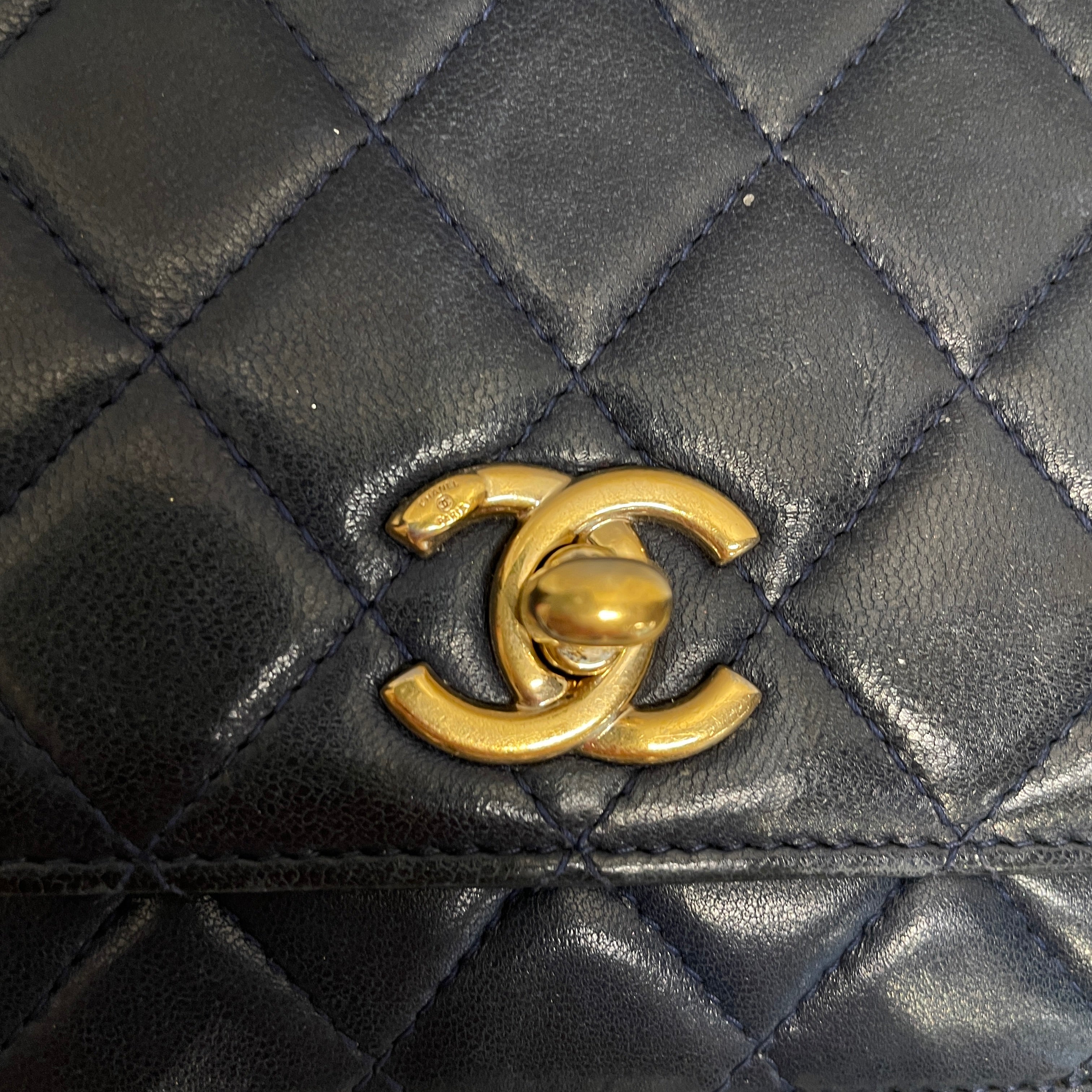 CHANEL/Cross Body Bag/Leather/NVY/22813125 WALLET ON CHAIN GLD view 4