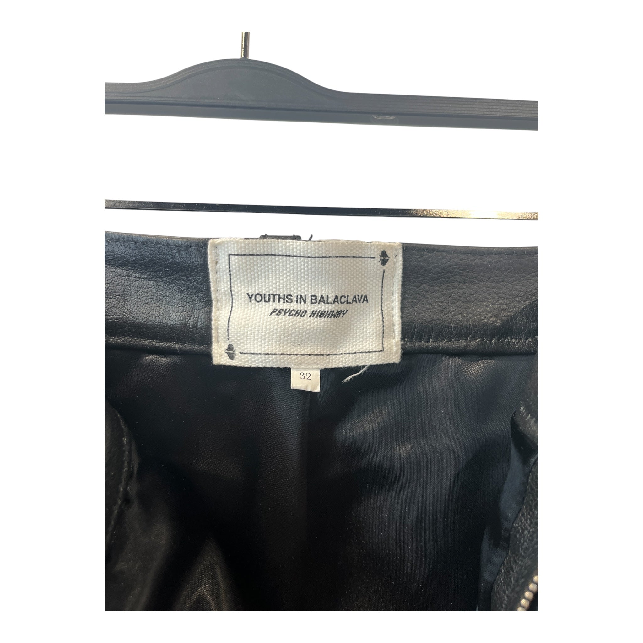 Youth in Balaclava/Shorts/32/Leather/BLK/All Over Print/DIAMOND QUILTED view 3