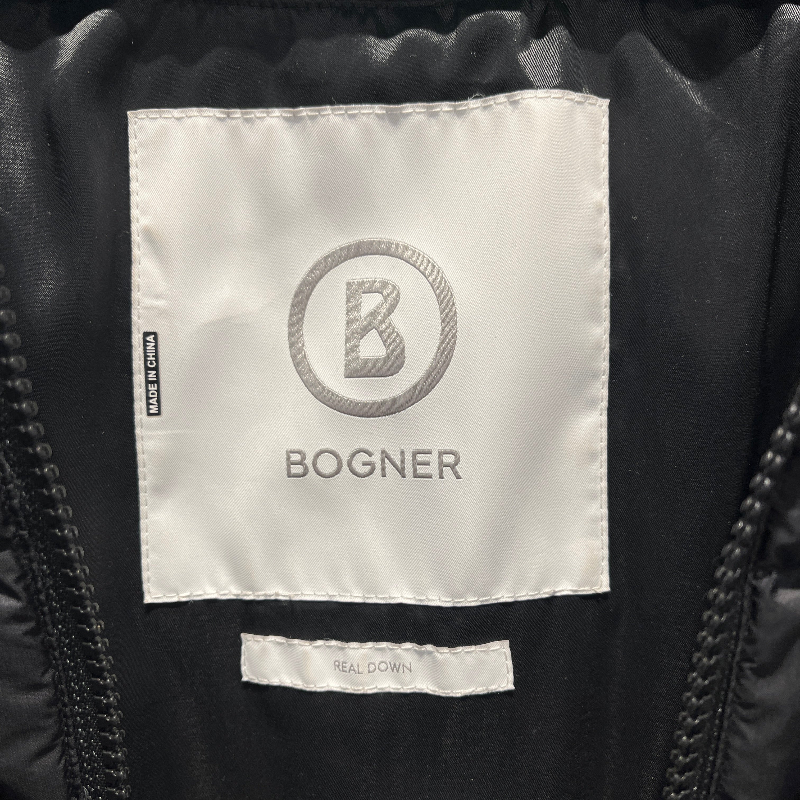 Bogner/Puffer Jkt/L/Nylon/BLK/velvet quilted detachable hood view 3