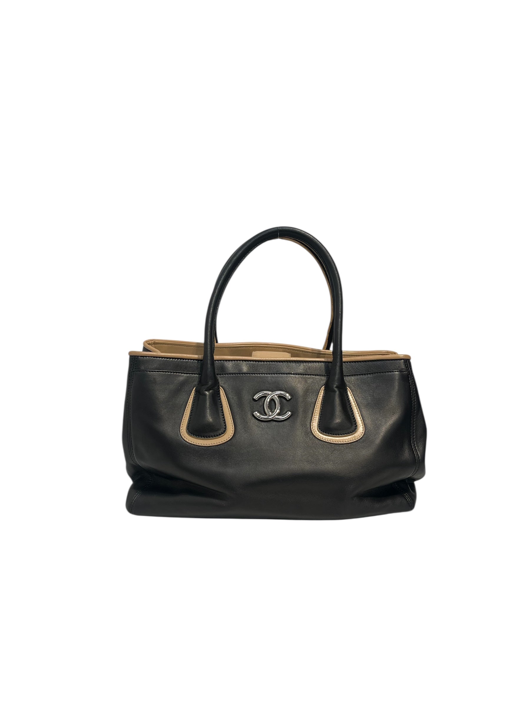 CHANEL/Tote Bag/M/Lambskin/BLK/126760024 view 1