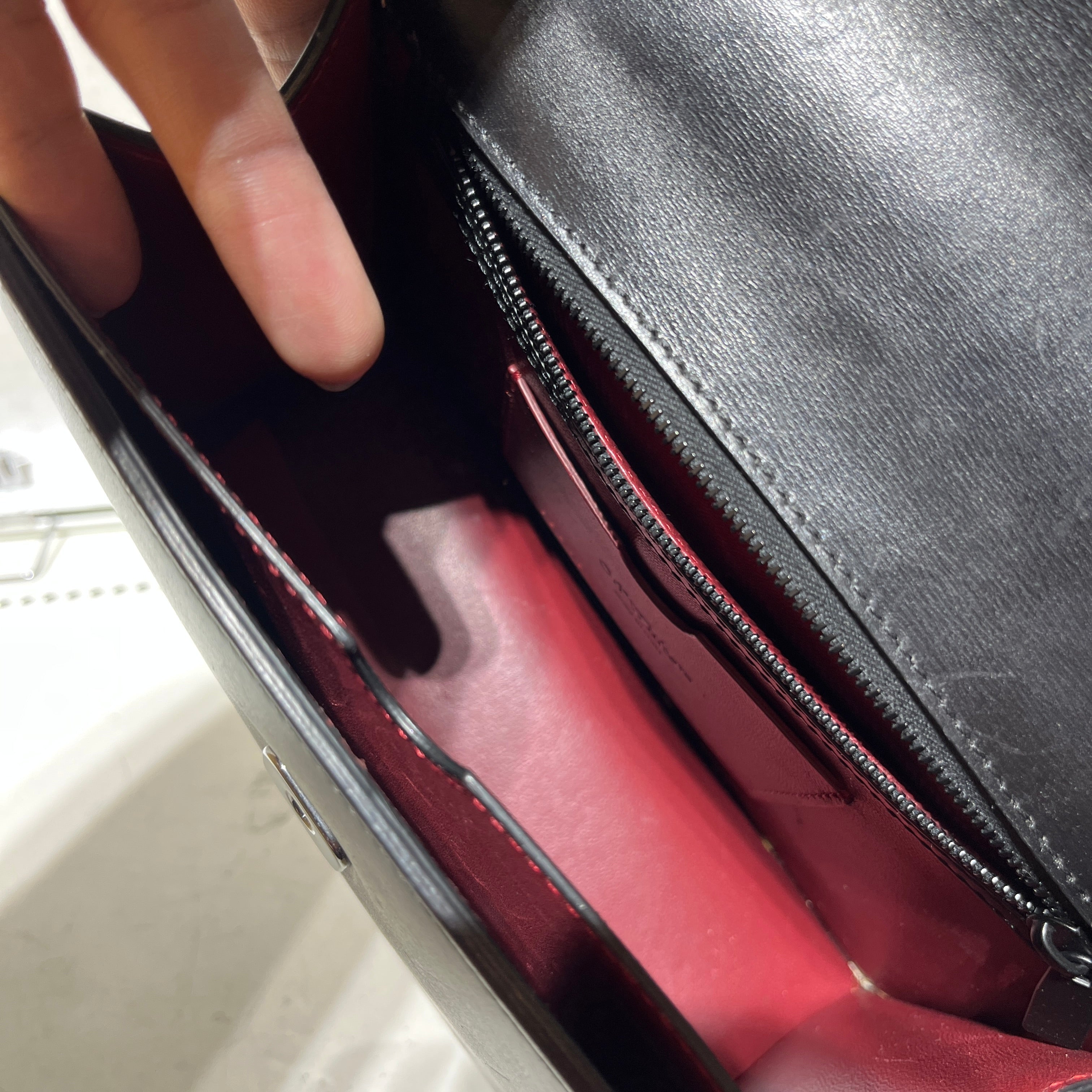OFF-WHITE/Hand Bag/Leather/BLK/SLIGHT SCUFF/ cross body view 8