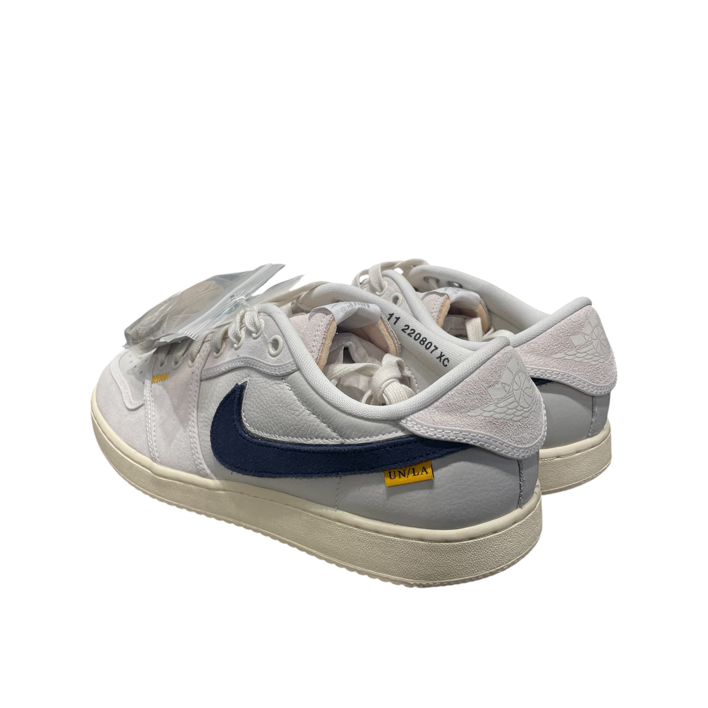 JORDAN BRAND/Low-Sneakers/US 11/Cotton/CRM/JORDAN 1 UNLV LOW view 2