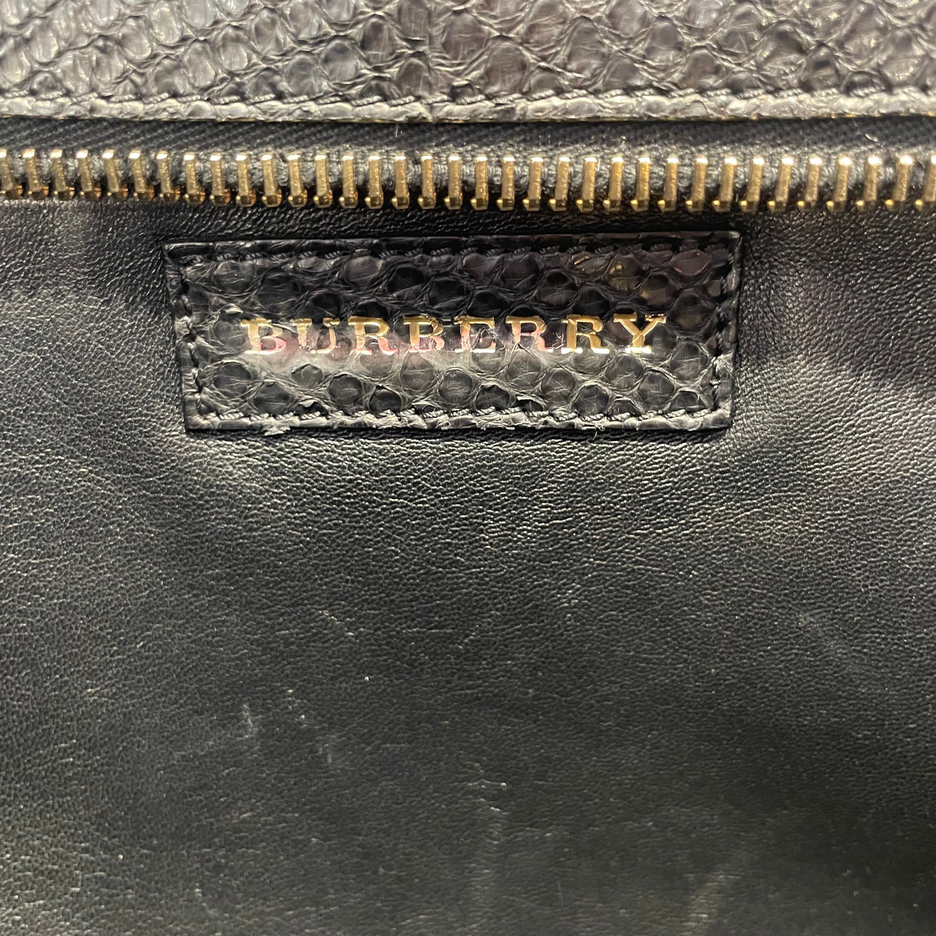 BURBERRY/Cross Body Bag/BLK/Snakeski Peyton Crossbody view 5