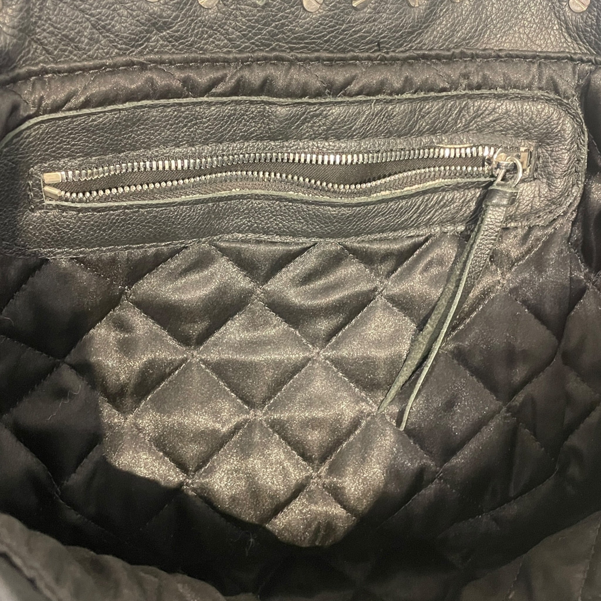 SCISSOR HANDS/Tote Bag/L/Leather/BLK/SPIKES AROUND TOP/QUILT LINING view 3