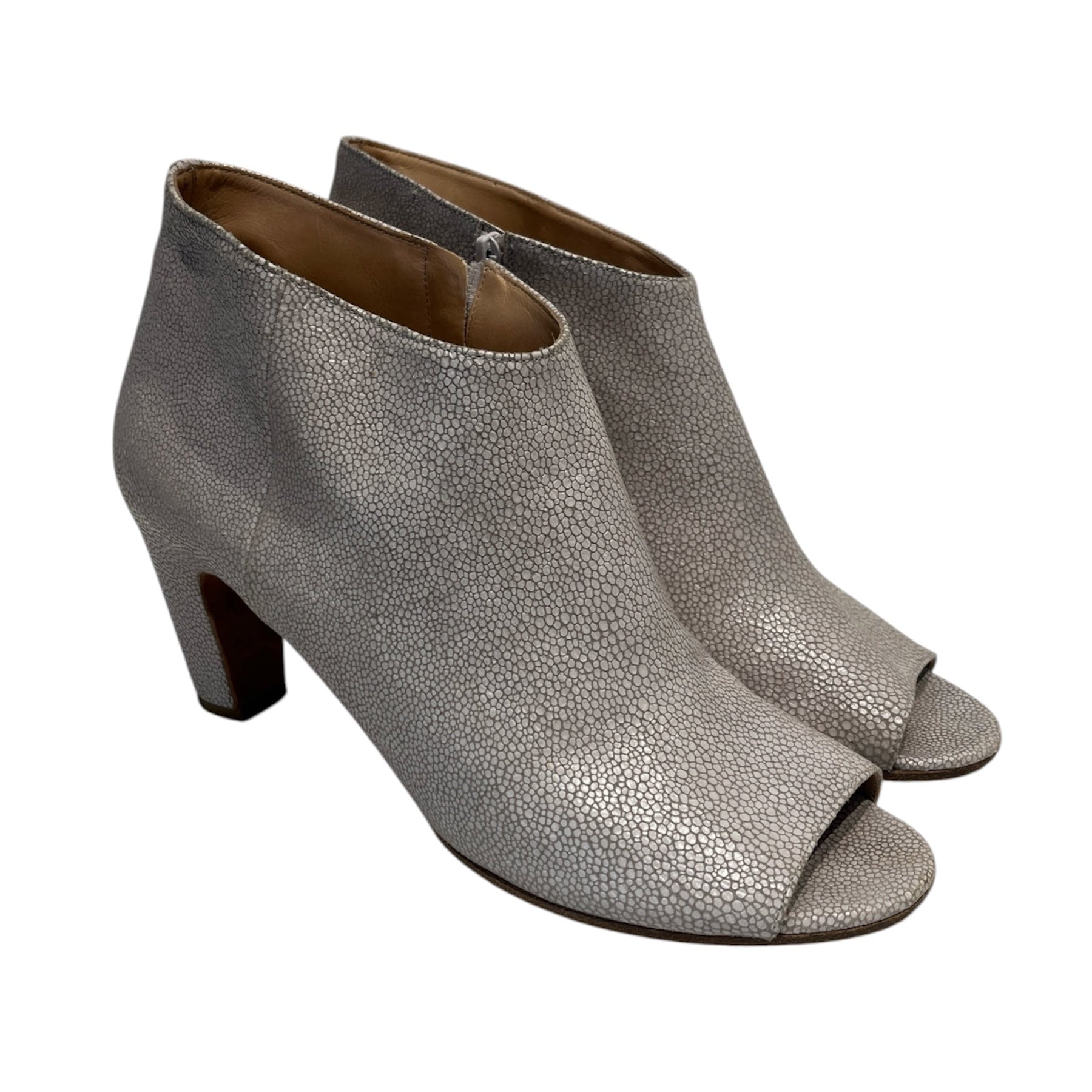 Maison Margiela/Heels/EU 40.5/Leather/WHT/Plain-Toe/ view 1