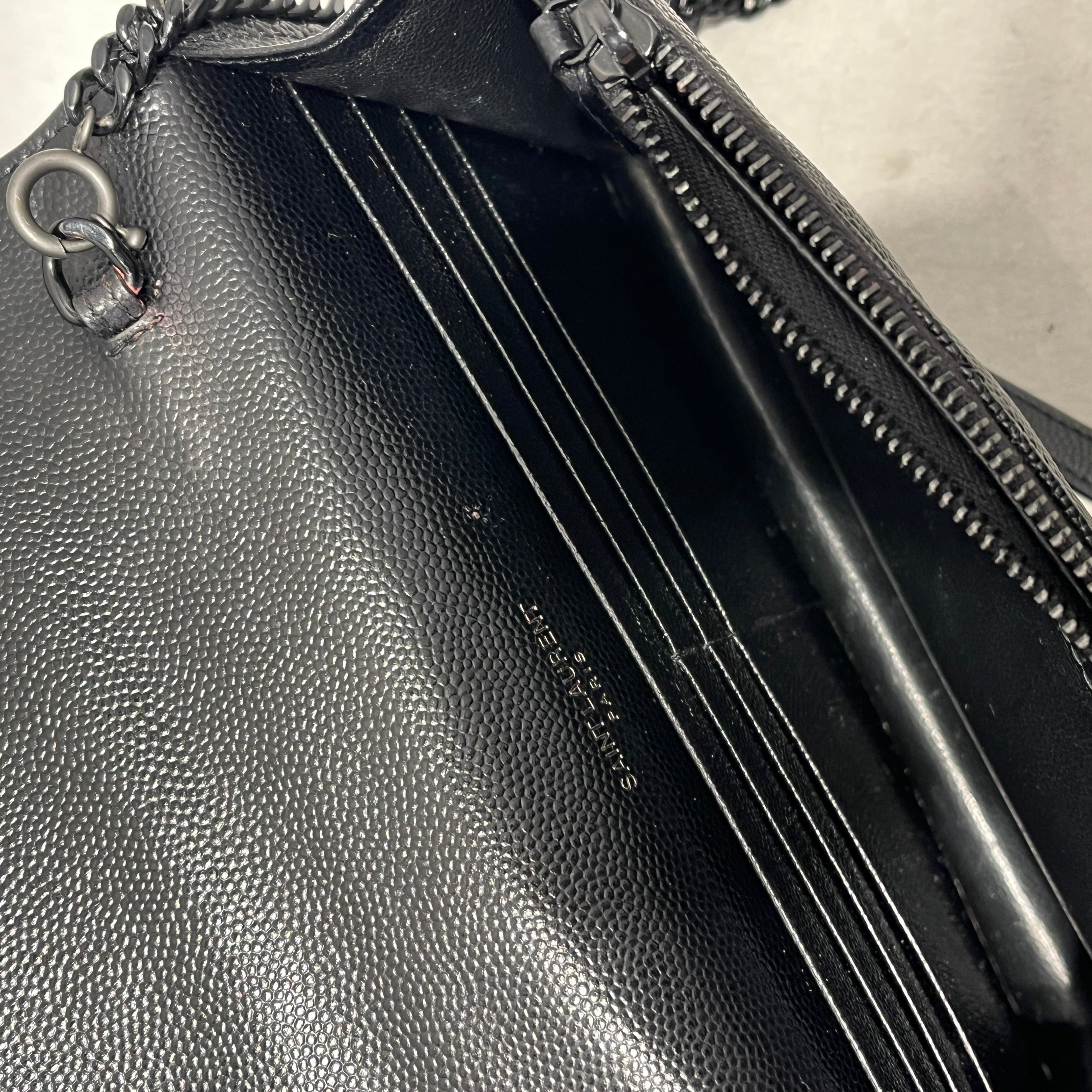 SAINT LAURENT/Cross Body Bag/Leather/BLK/Cassandre Envelope Wallet view 6