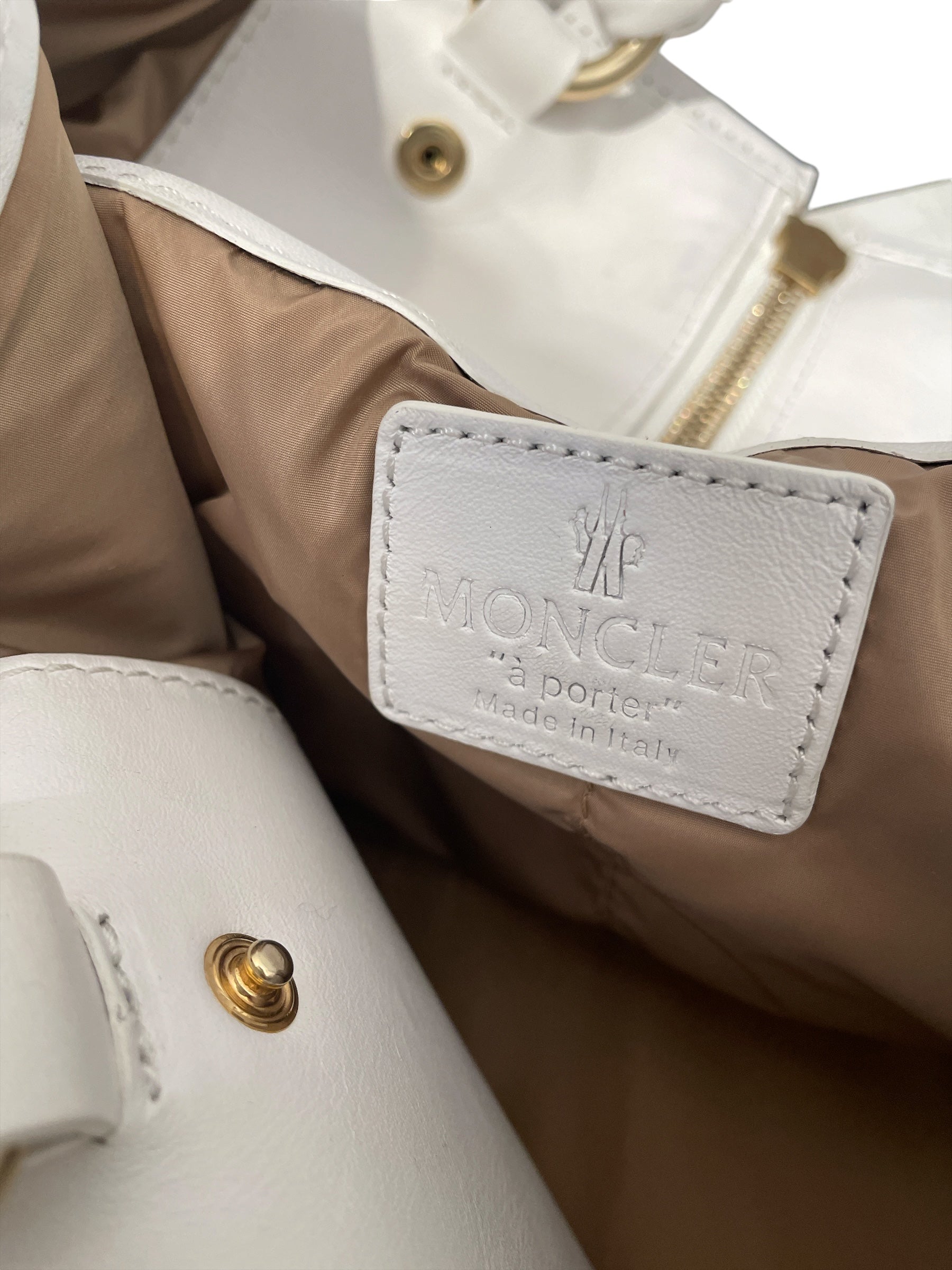 MONCLER/Bag/Leather/WHT/AMELIE TOTE GOLD ZIP STUDS view 3