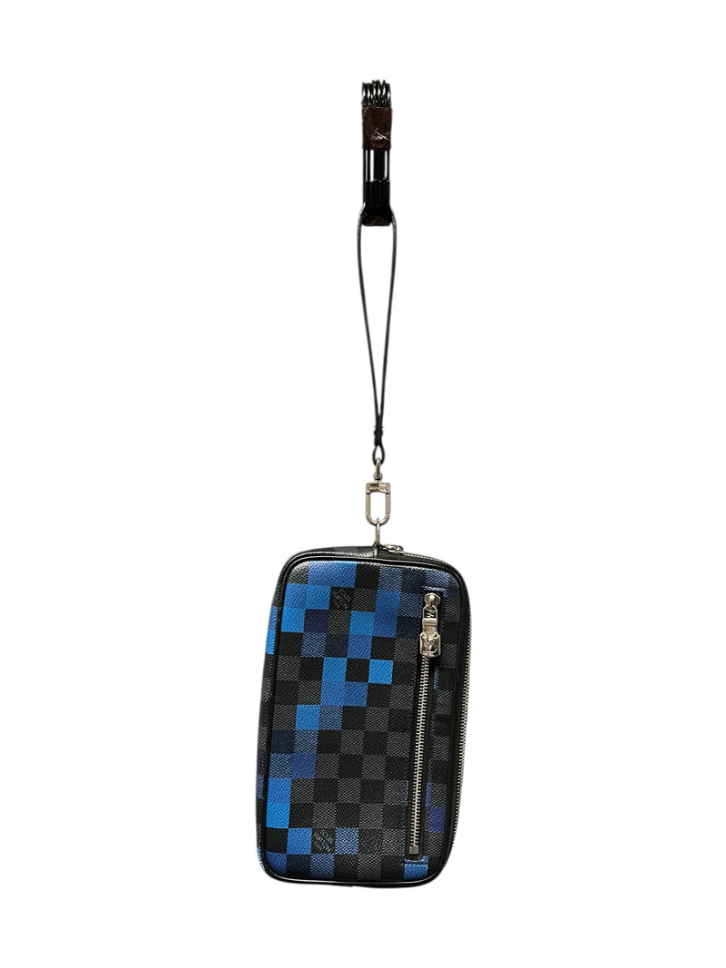 LOUIS VUITTON/Pouch/S/All Over Print/Leather/BLU/2019 Damier Graphite Alpha Pix