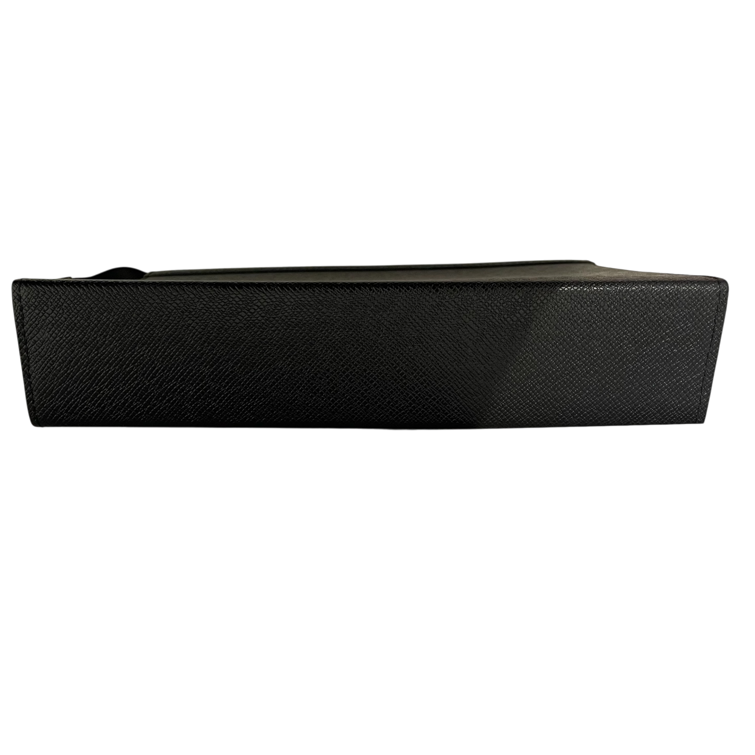 LOUIS VUITTON/Pouch/Leather/BLK/TAIGA POCHETTE view 3