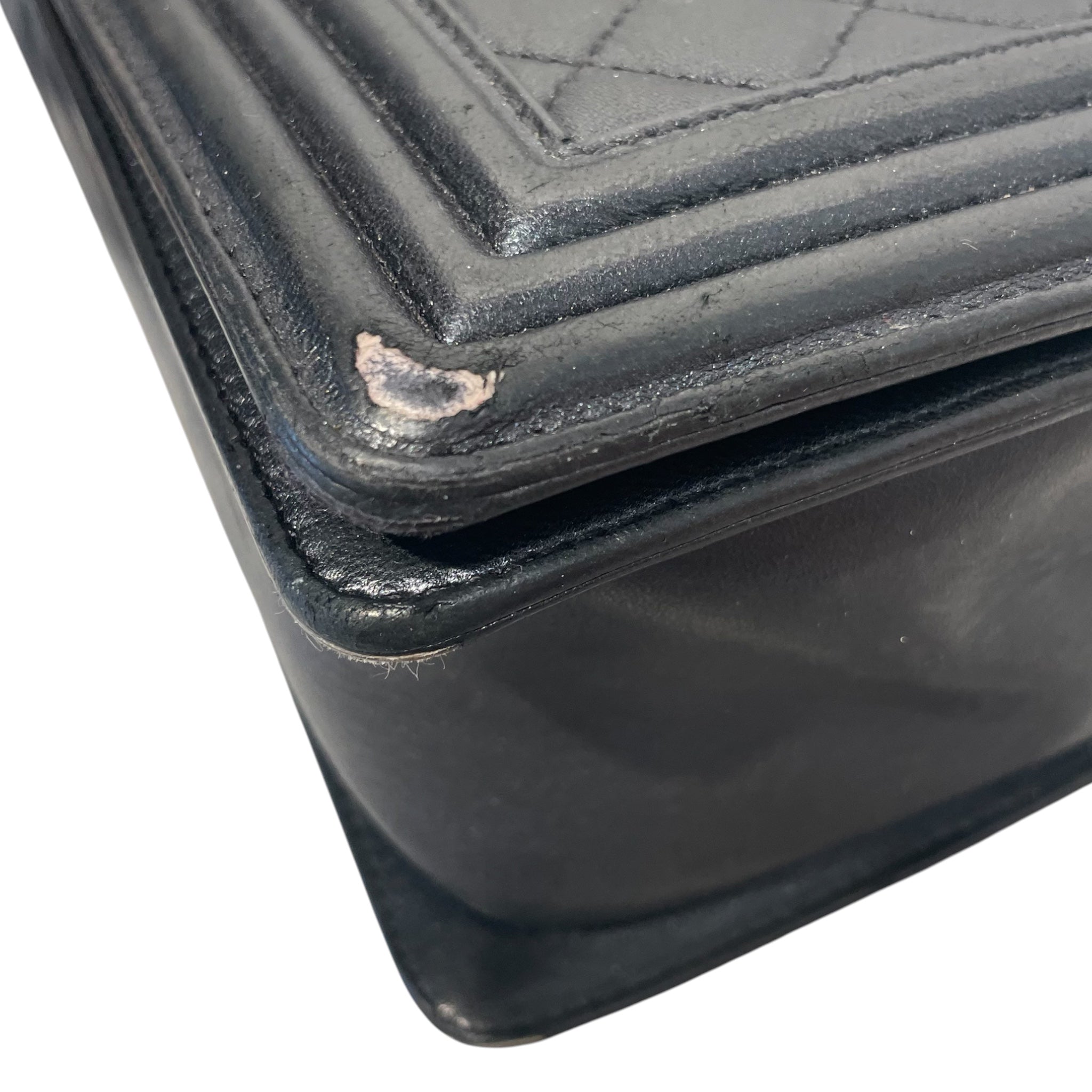 CHANEL/Cross Body Bag/Leather/BLK/Larga Boy Flap view 9